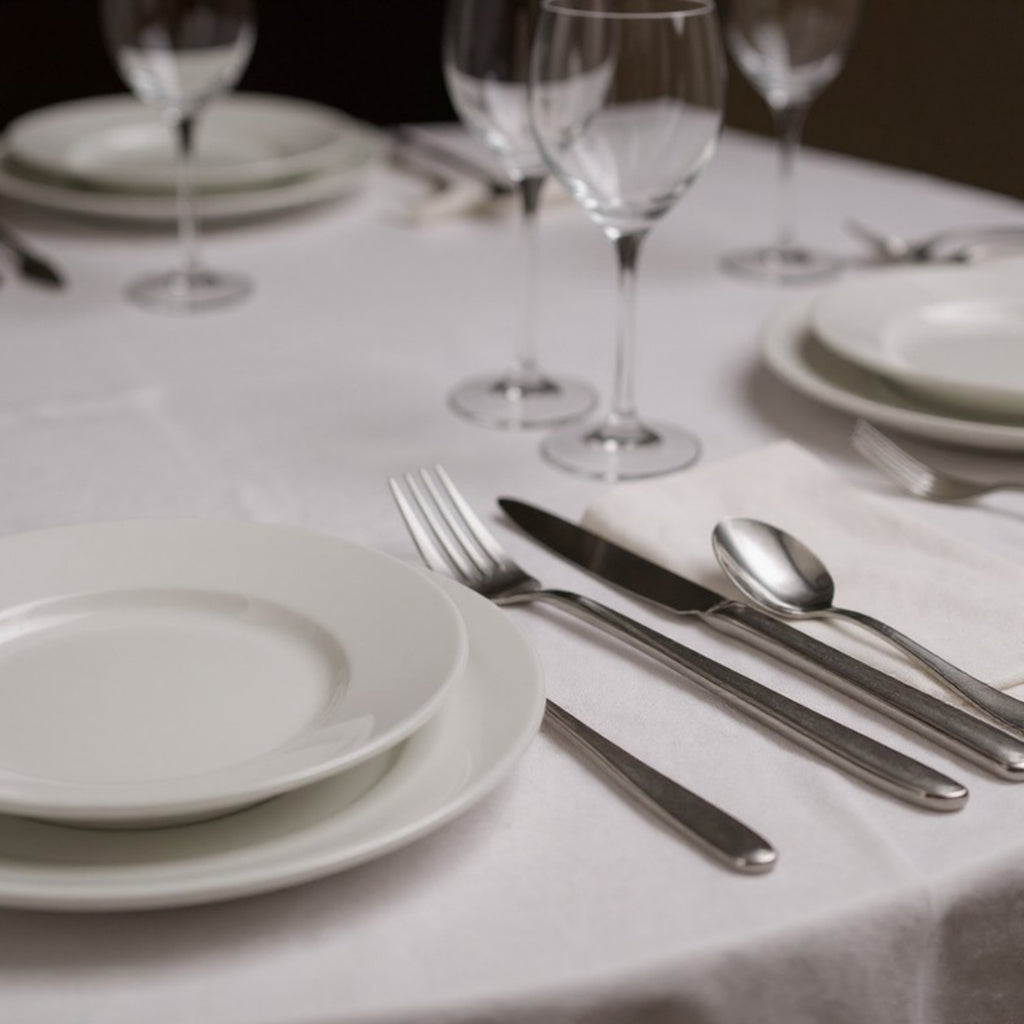 Anna-Kaci Polished Cutlery Set with Coordinated Flatware Pieces and Decorative Storage Box