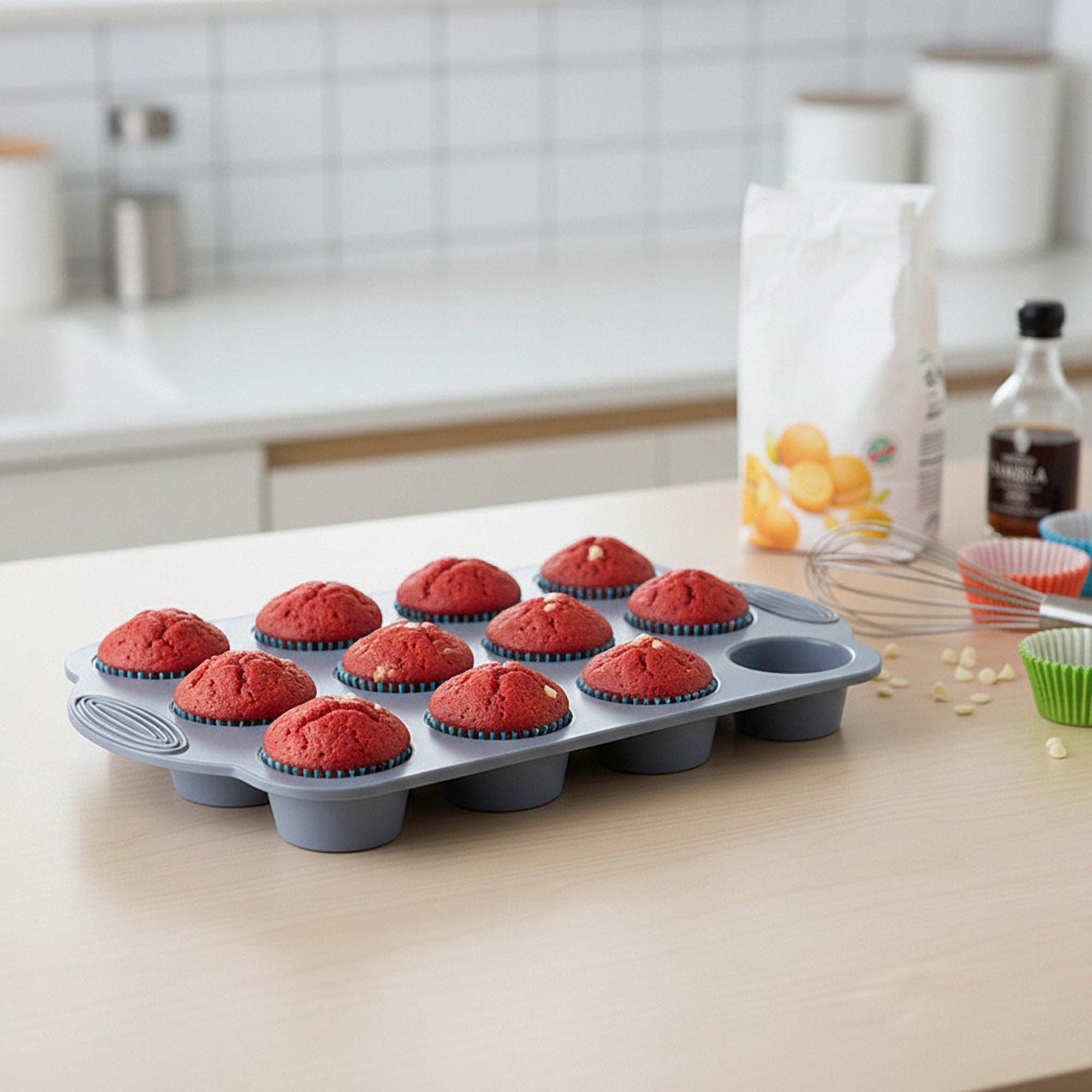 Anna-Kaci 2-Piece Silicone Muffin Pan with 12 Round Cups Flexible Nonstick Bakeware
