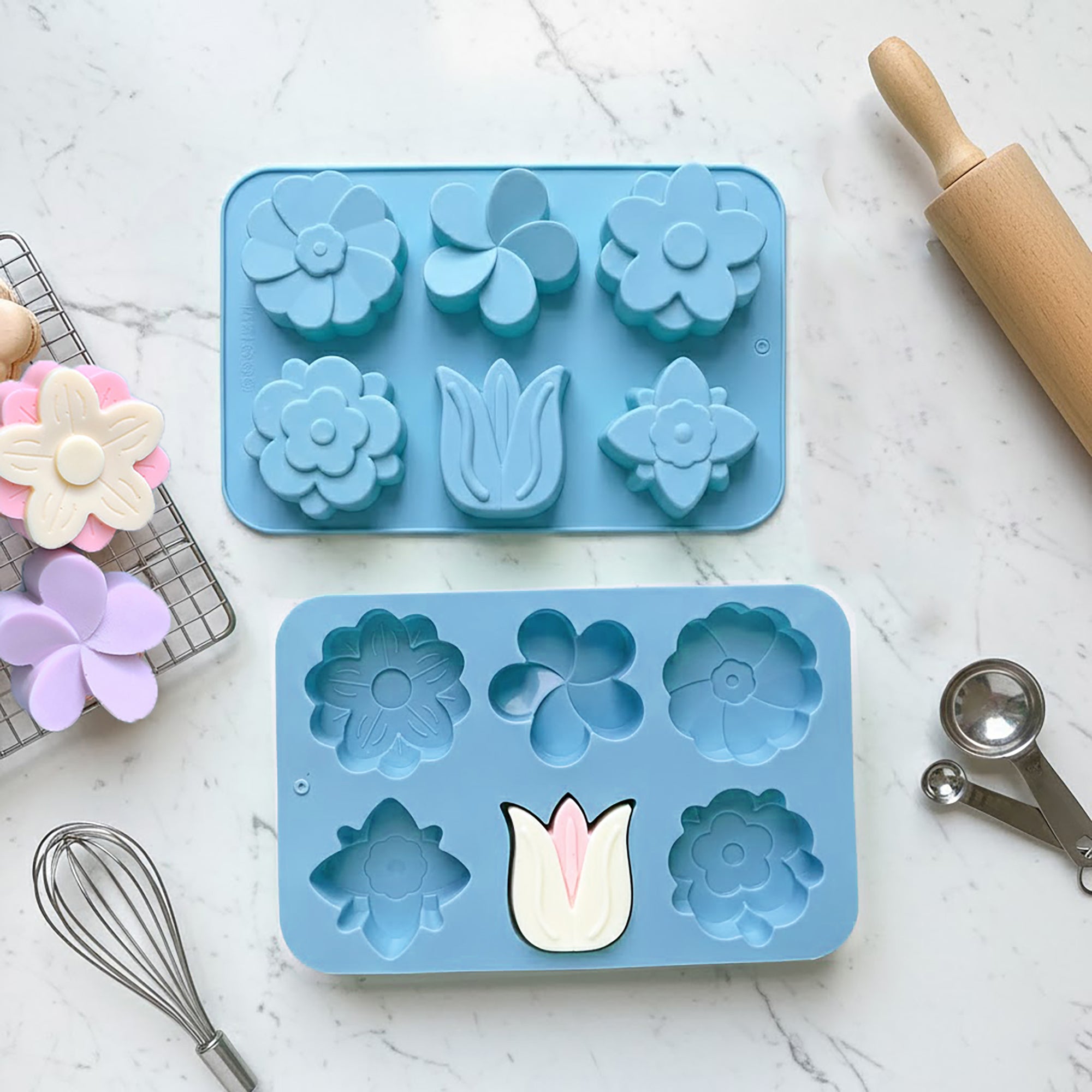 Anna-Kaci 3-Piece Flower Silicone Baking Mold Set Floral Cake Chocolate Candy Soap Mold