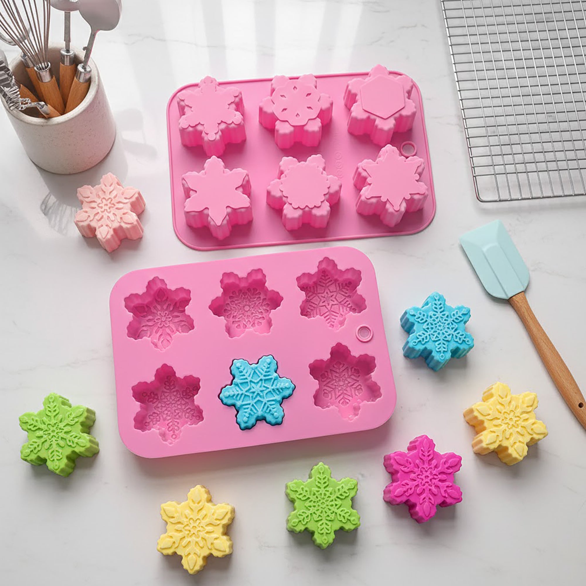 Anna-Kaci 3-Piece Snowflake Silicone Baking Mold Set Winter Shape Cake Chocolate Candy Soap Mold