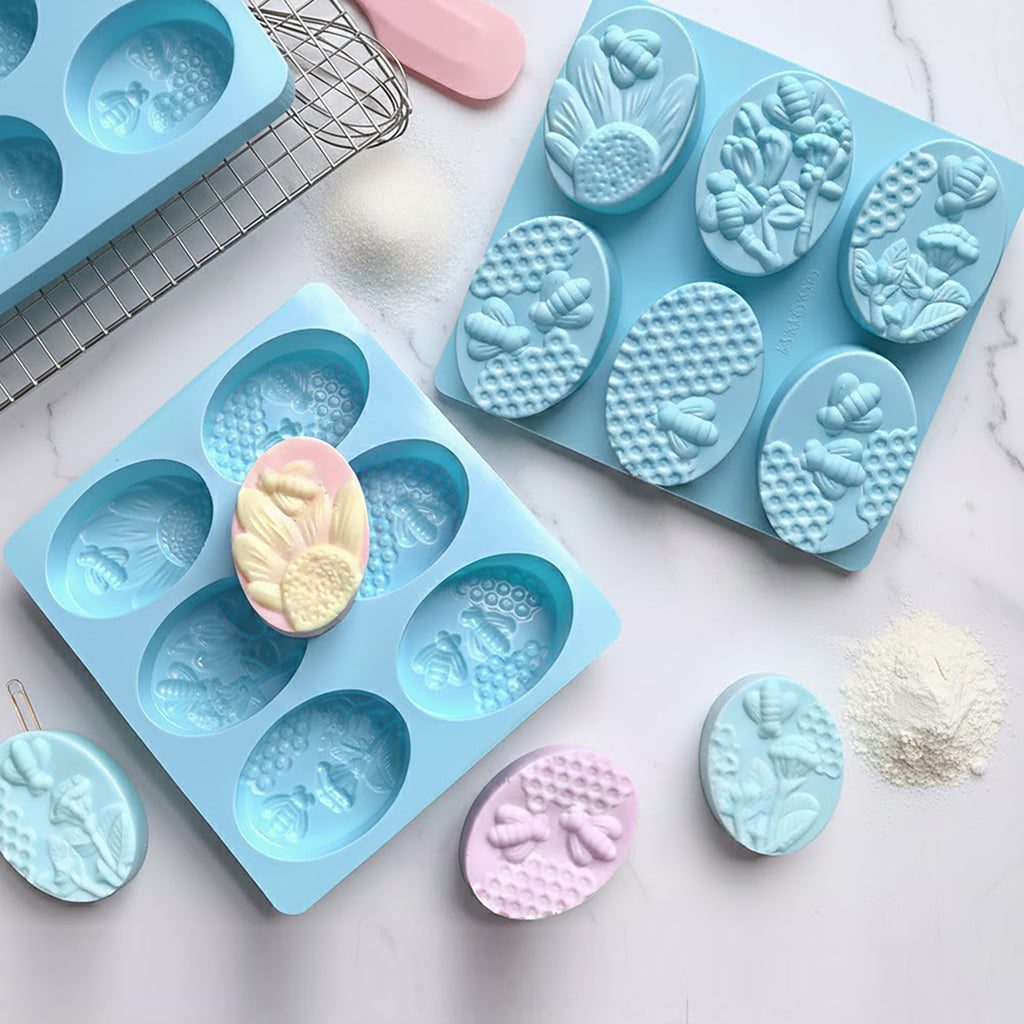 Anna-Kaci 3-Piece Bee and Honeycomb Silicone Baking Mold Set Oval Cake Chocolate Candy Soap Mold