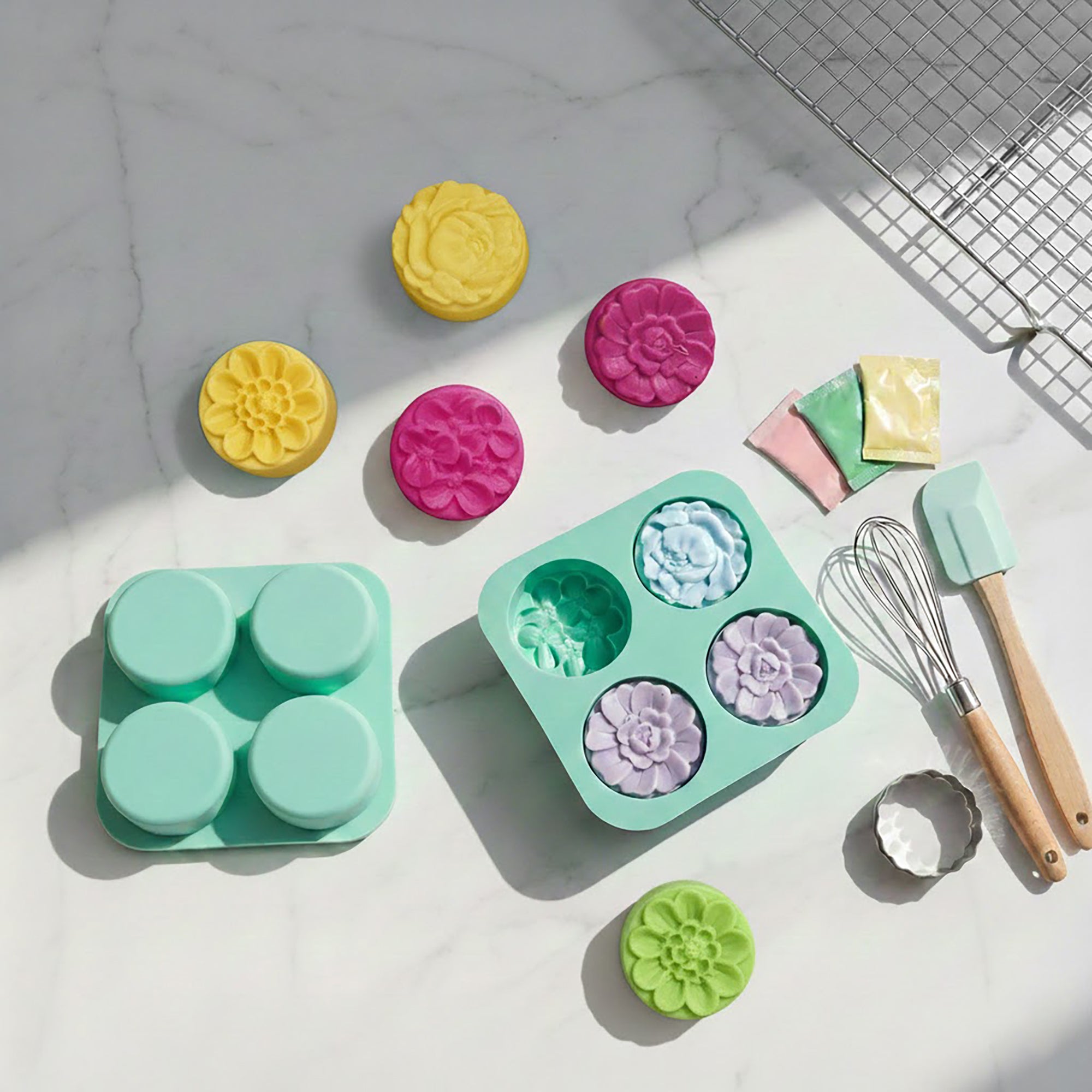 Anna-Kaci 3-Piece Floral Silicone Baking Mold Set Round Flower Cake Soap Candy Chocolate Mold