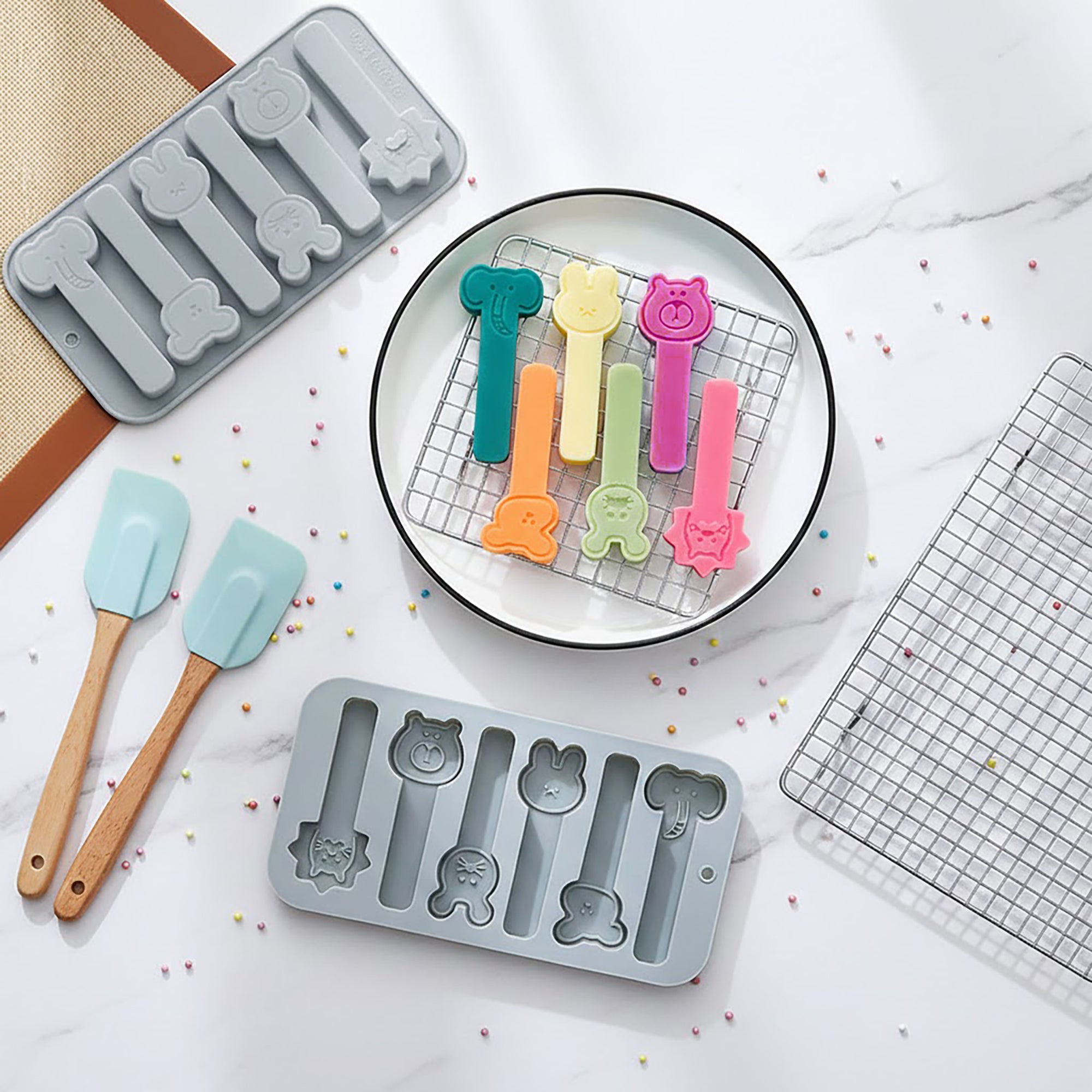 Anna-Kaci 2-Piece Animal Popsicle Silicone Baking Mold Set Nonstick Flexible Ice Pop Dessert Mold