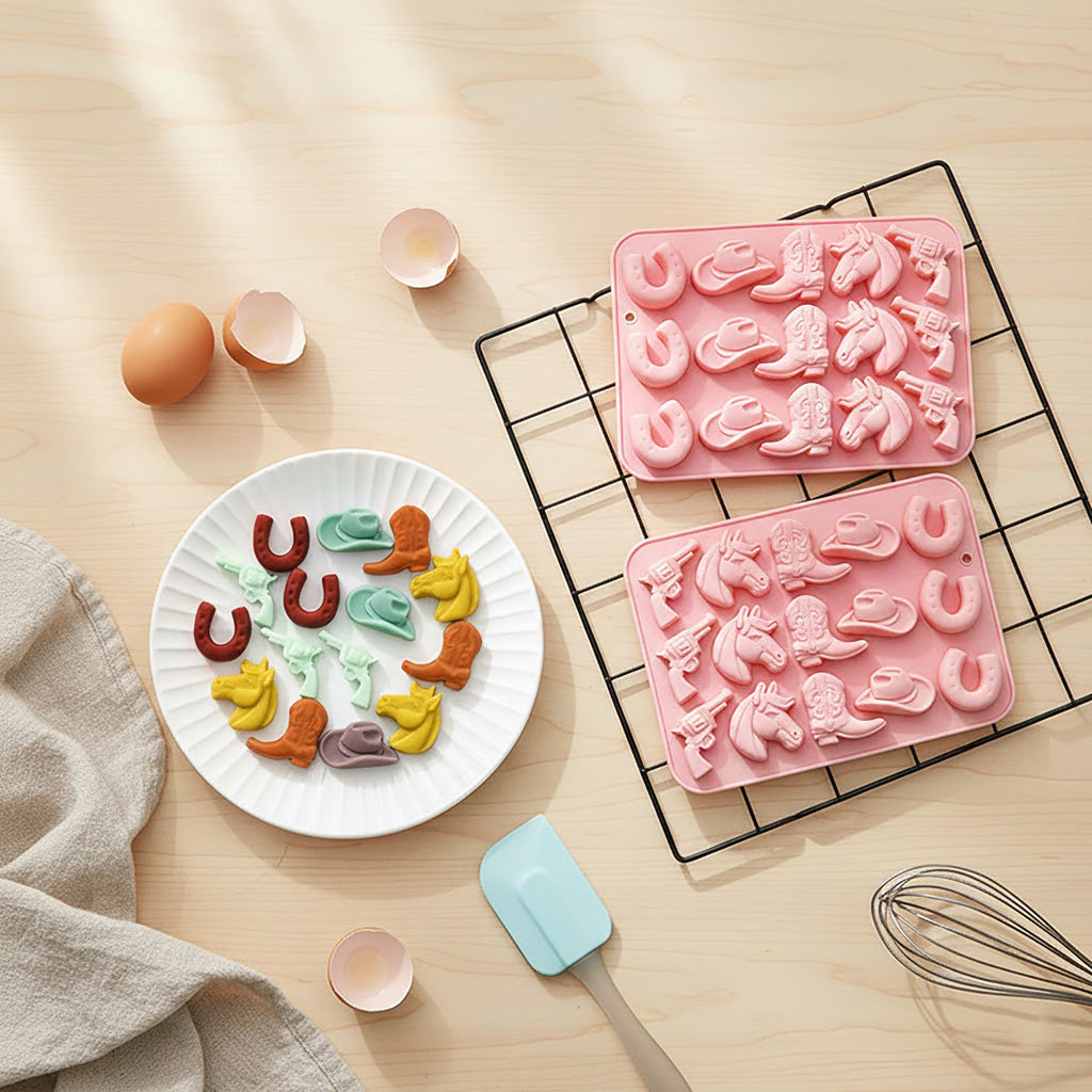 Anna-Kaci 2-Piece Western Silicone Baking Mold Set Nonstick Flexible Chocolate Candy Dessert Mold