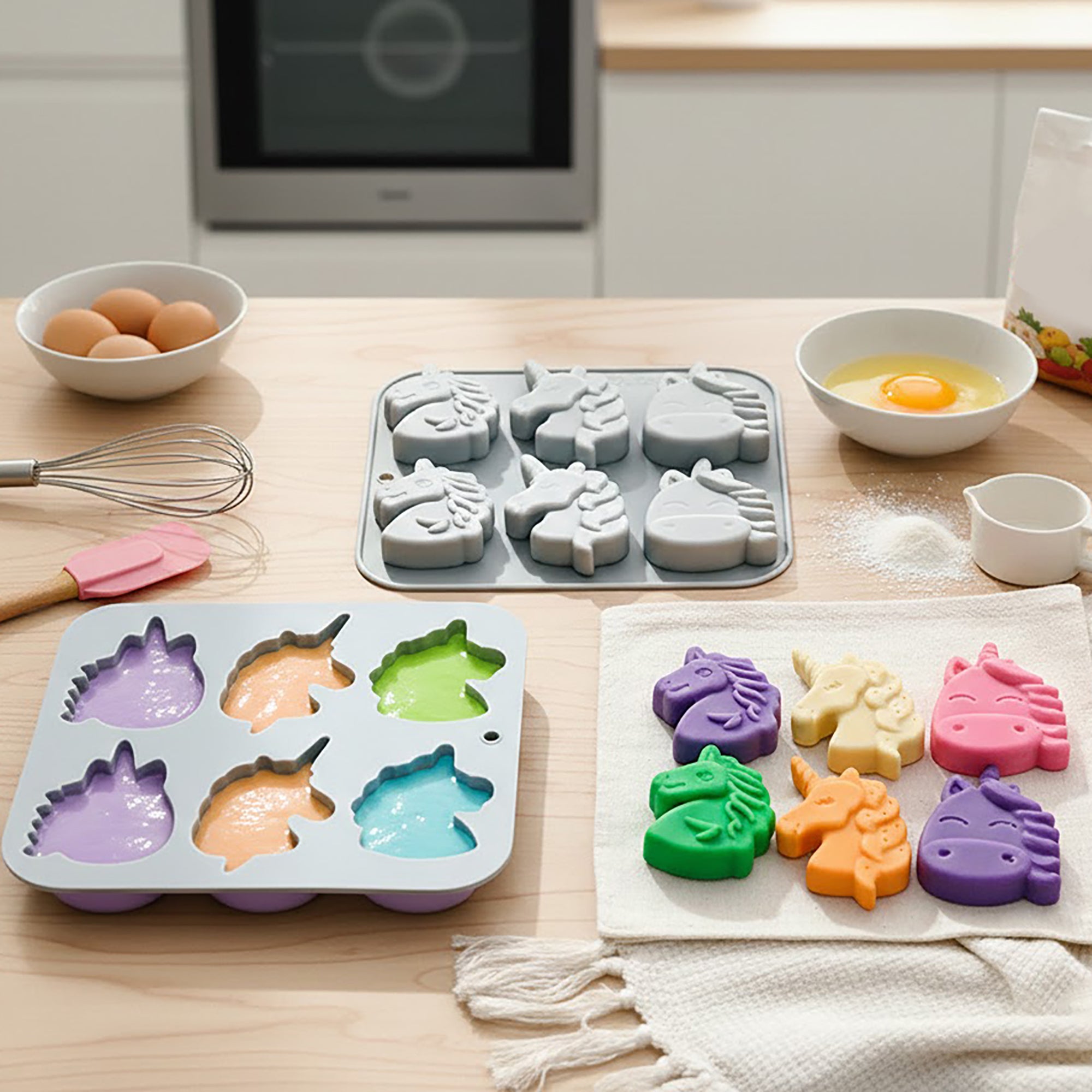 Anna-Kaci 2-Piece Unicorn Silicone Baking Mold Set Nonstick Flexible Chocolate Candy Dessert Mold