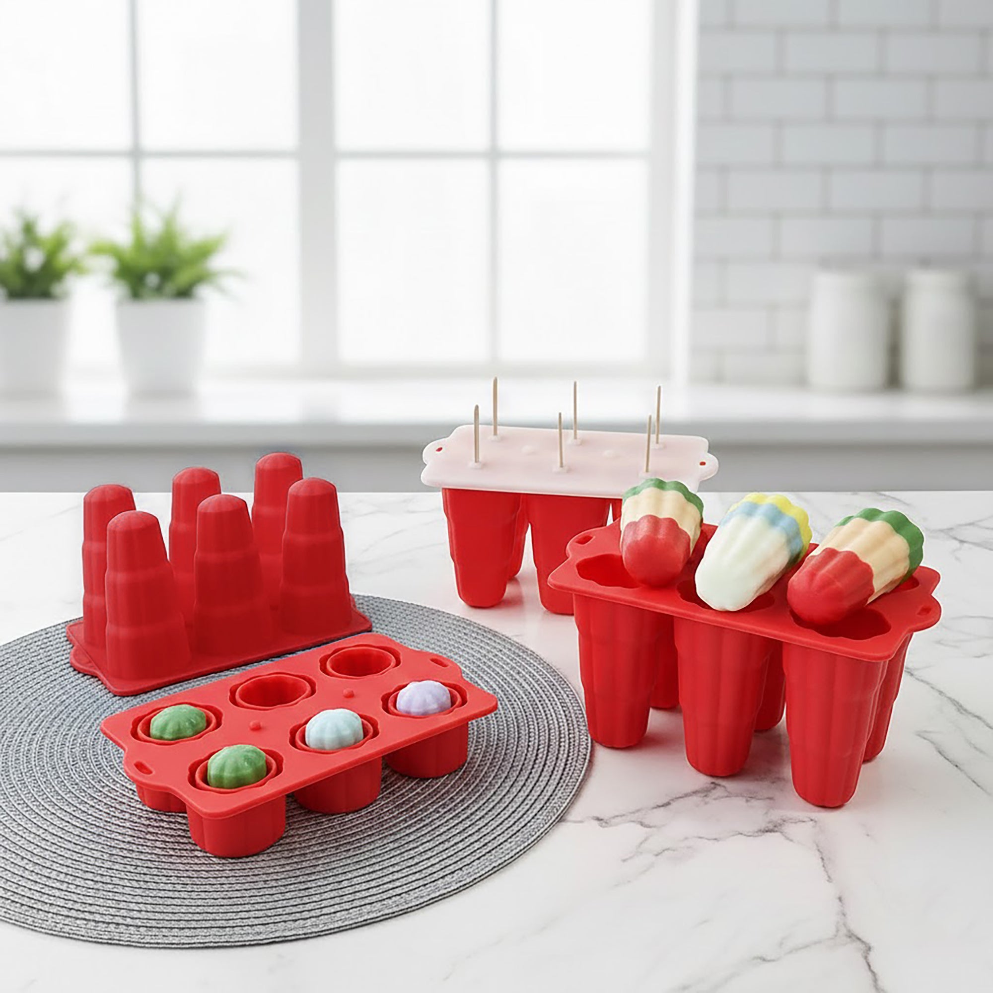Anna-Kaci 6-Cavity Silicone Popsicle Mold with Reusable Lid Flexible Nonstick Frozen Treat Tray