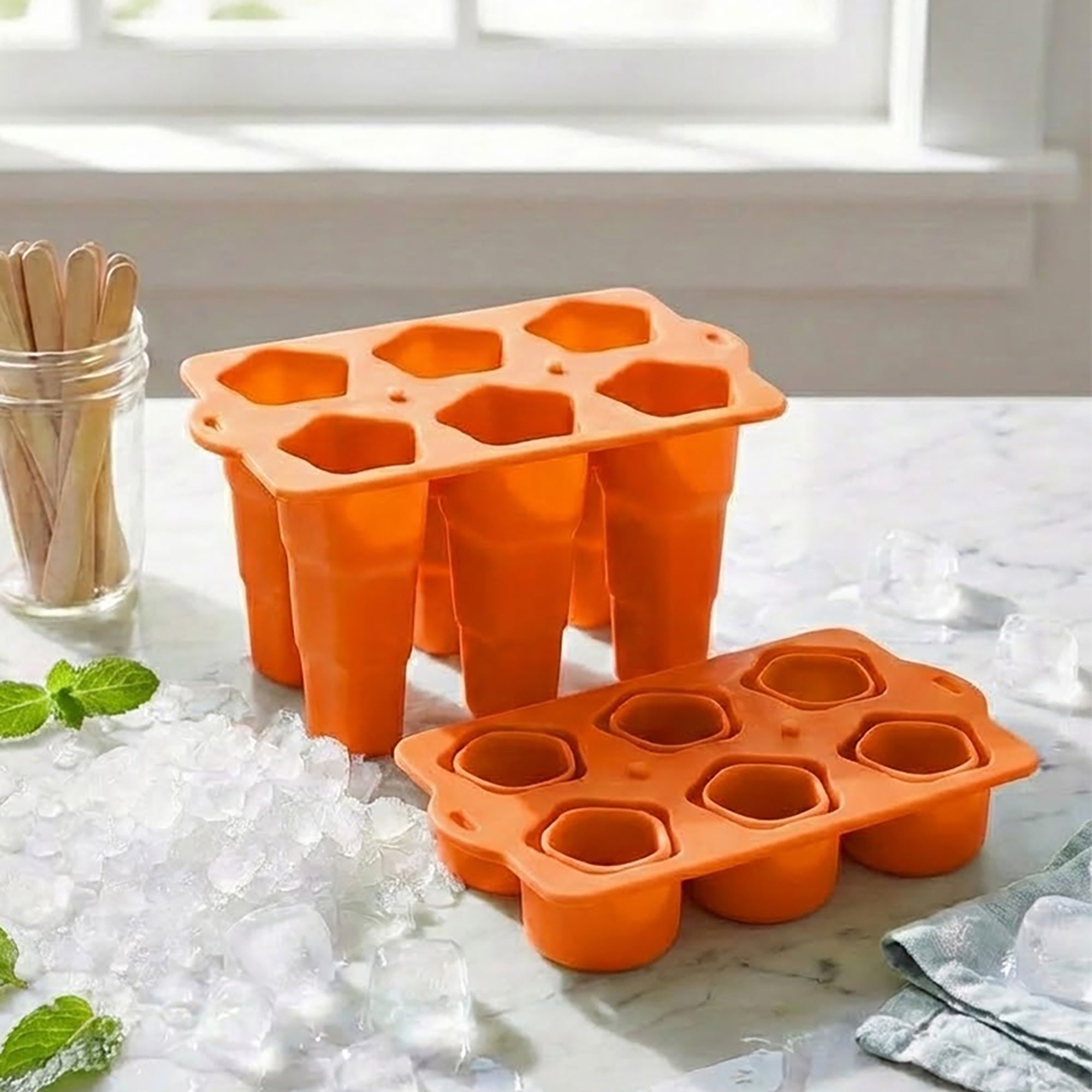 Anna-Kaci Silicone Popsicle Mold with Lid Reusable Ice Pop Maker Tray with 6 Cavities