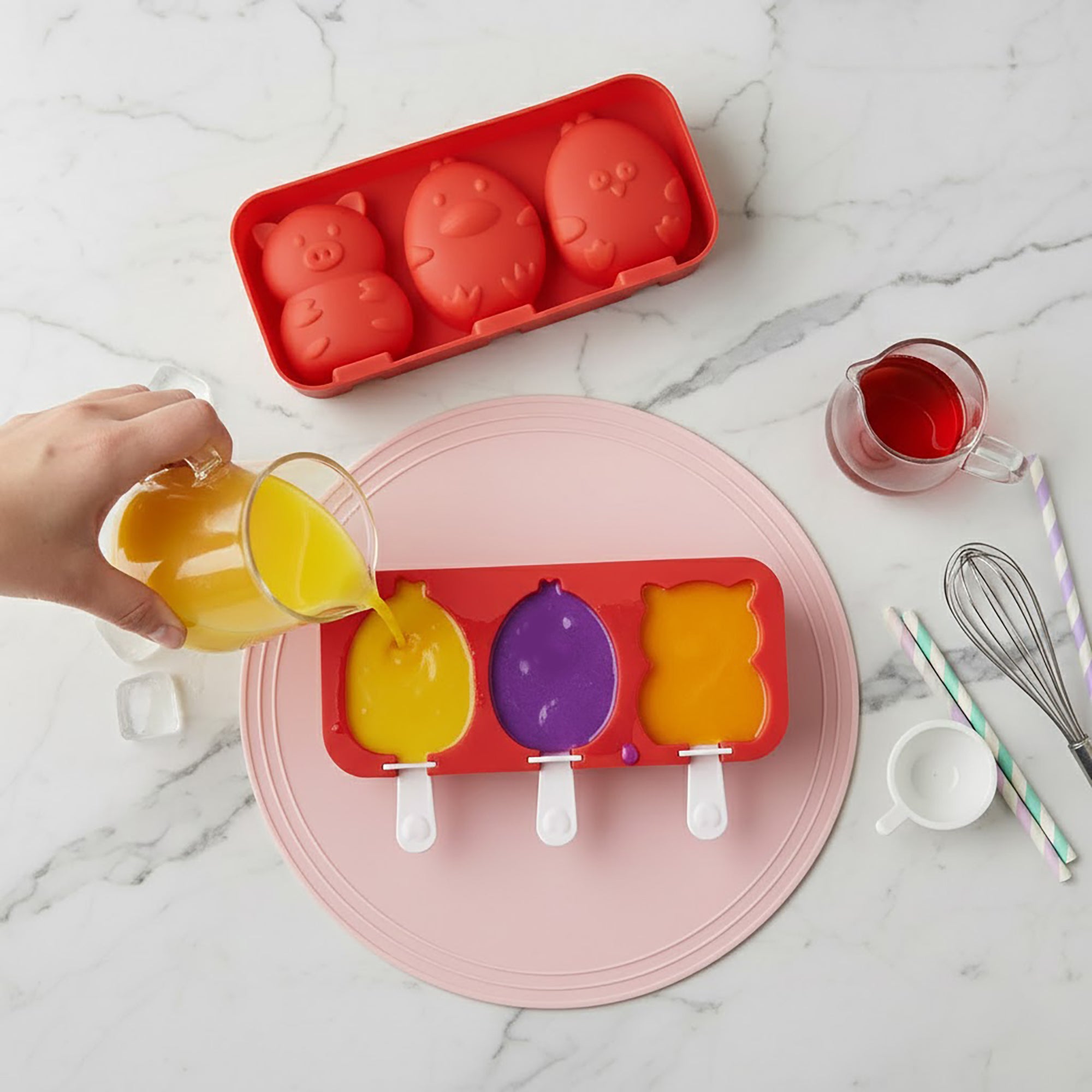 Anna-Kaci Silicone Animal Ice Mold Tray Cute Pig Duck Chick Shape Reusable Freezer Mold Set 2 Piece