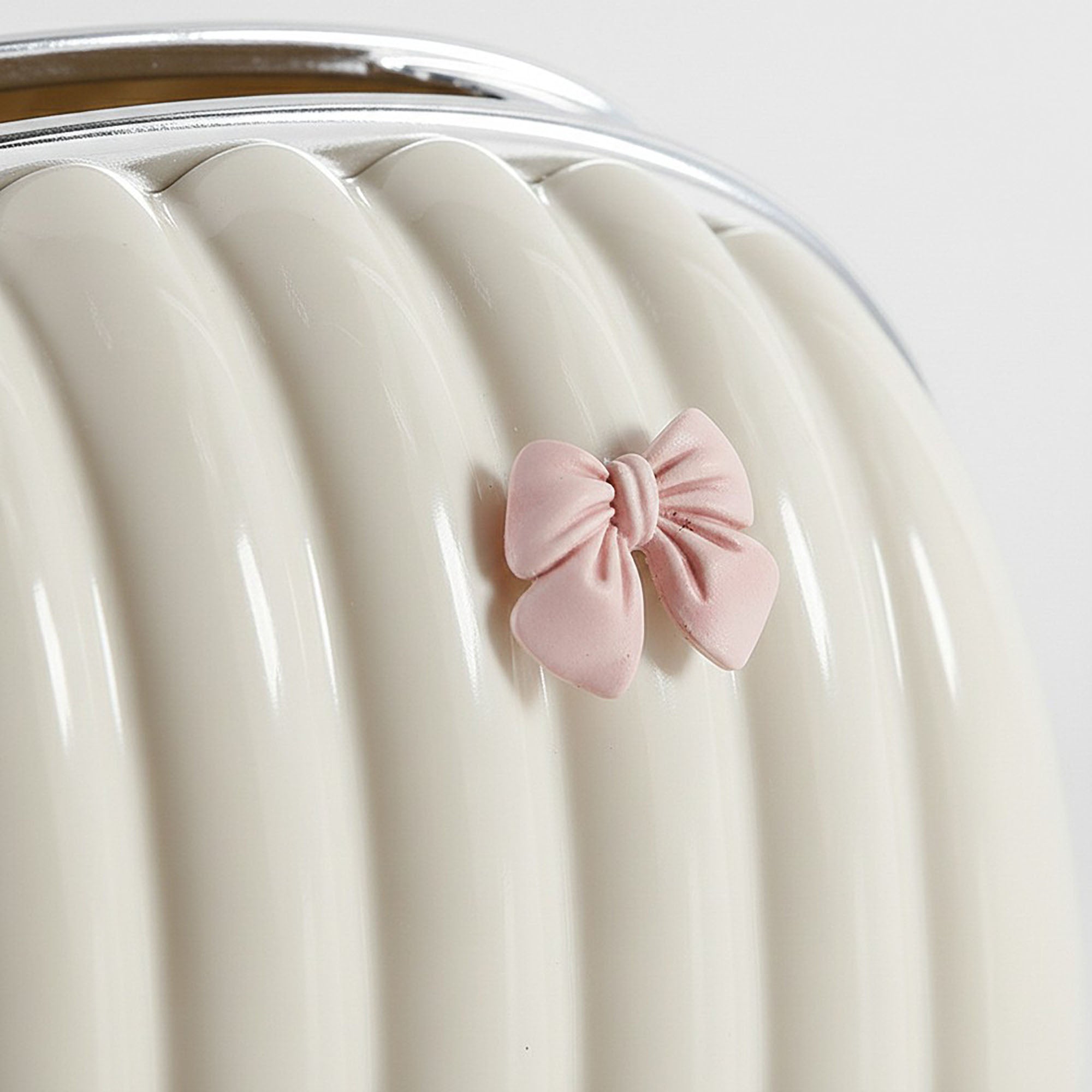 Anna-Kaci Ribbed Decorative Tissue Holder with Handle and Bow Accent