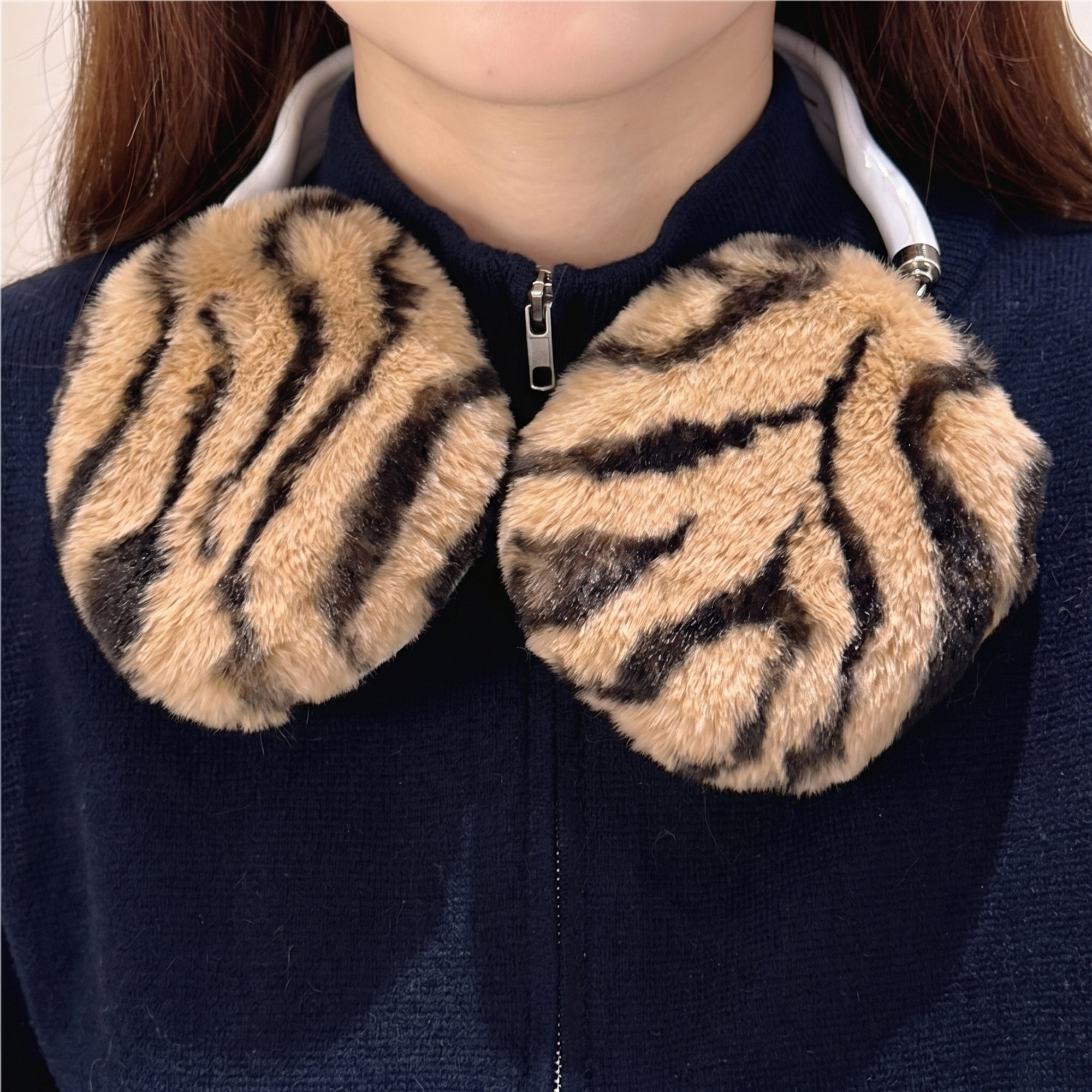 Anna-Kaci Tiger Print Plush Headphone Case for AirPods Max, Cute Furry Protective Cover with Soft Lining