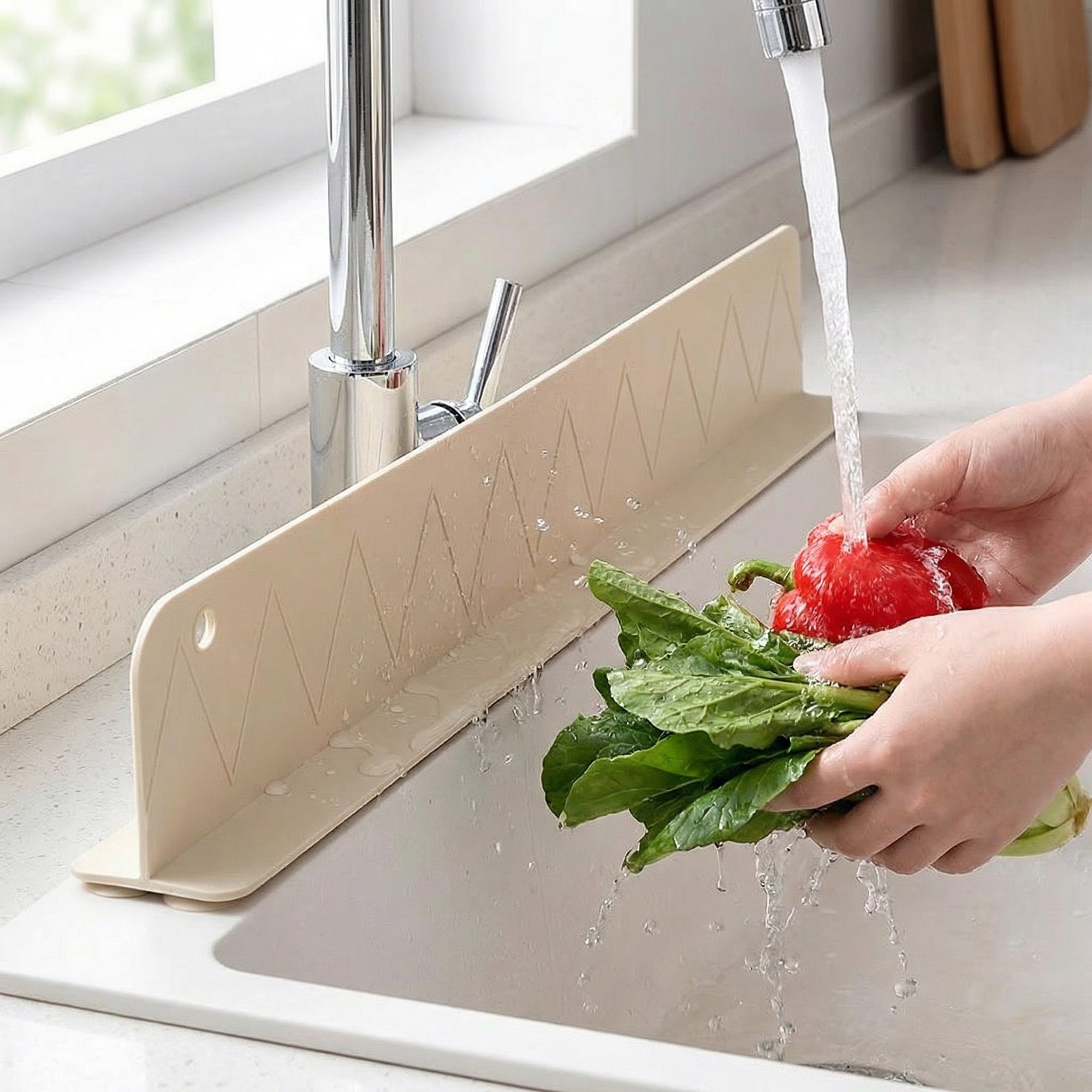 Anna-Kaci 2-PC Kitchen Sink Splash Guard Silicone Water Barrier for Faucet Anti Splash Counter Protector