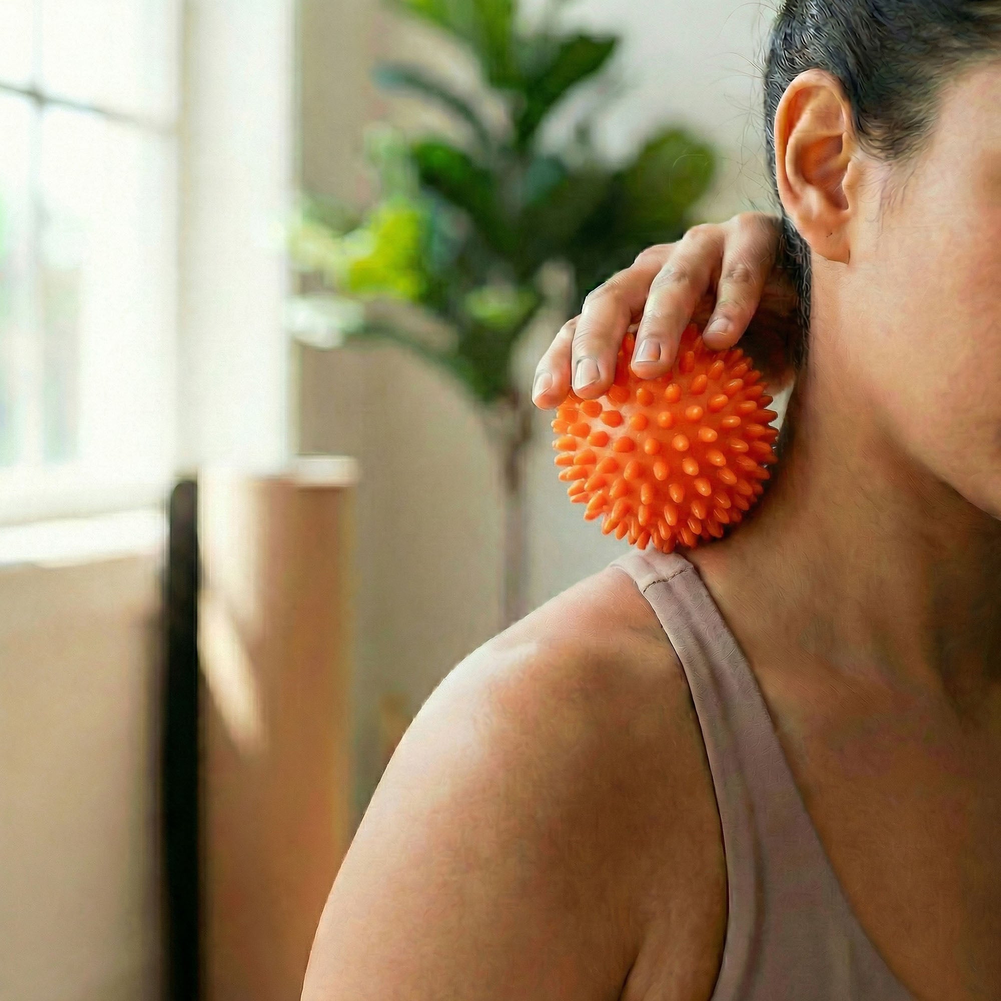 Anna-Kaci 4-PC Spiky Massage Ball for Muscle Relief and Trigger Point Therapy