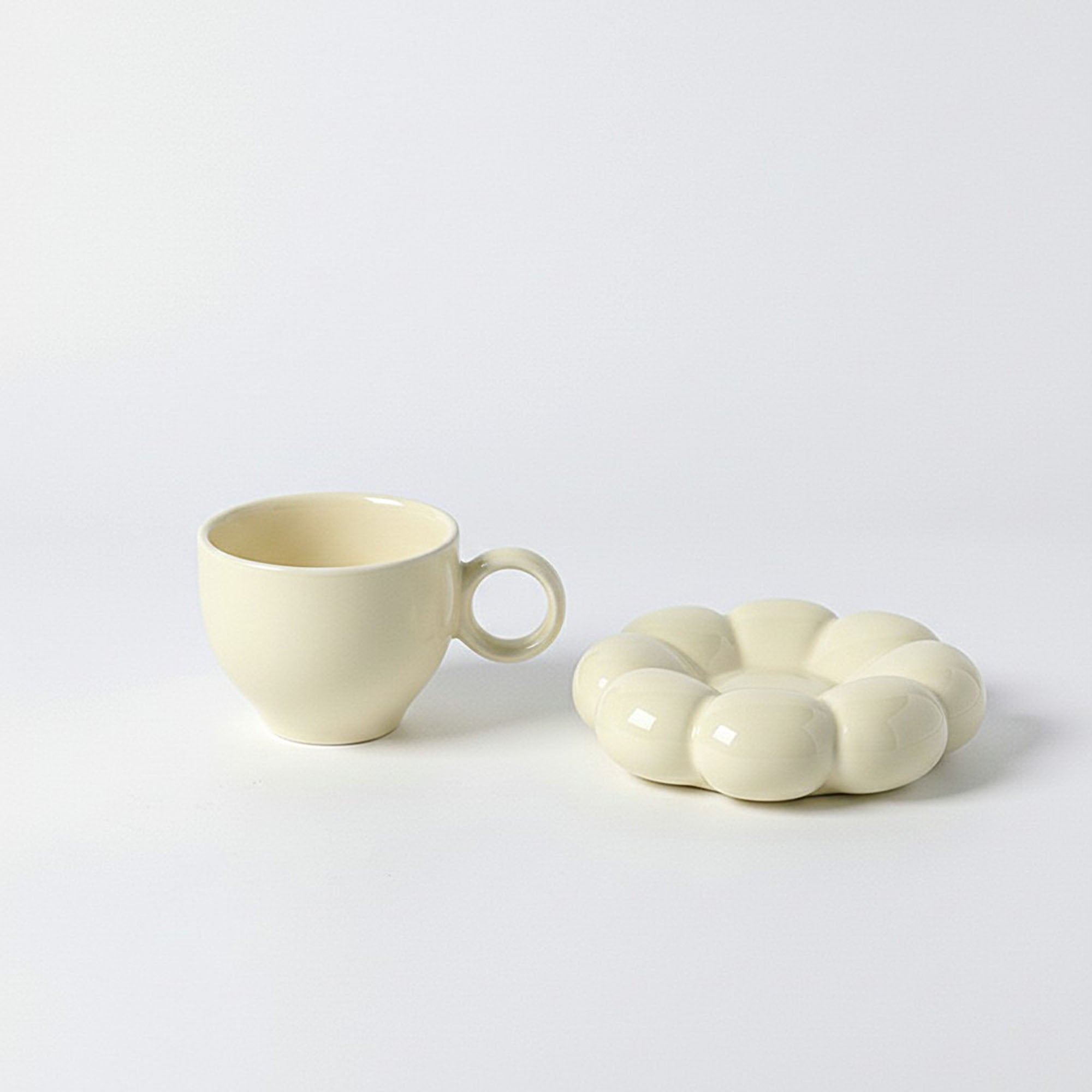 Anna-Kaci Sculpted Bubble Base Ceramic Coffee Mug with Matching Saucer