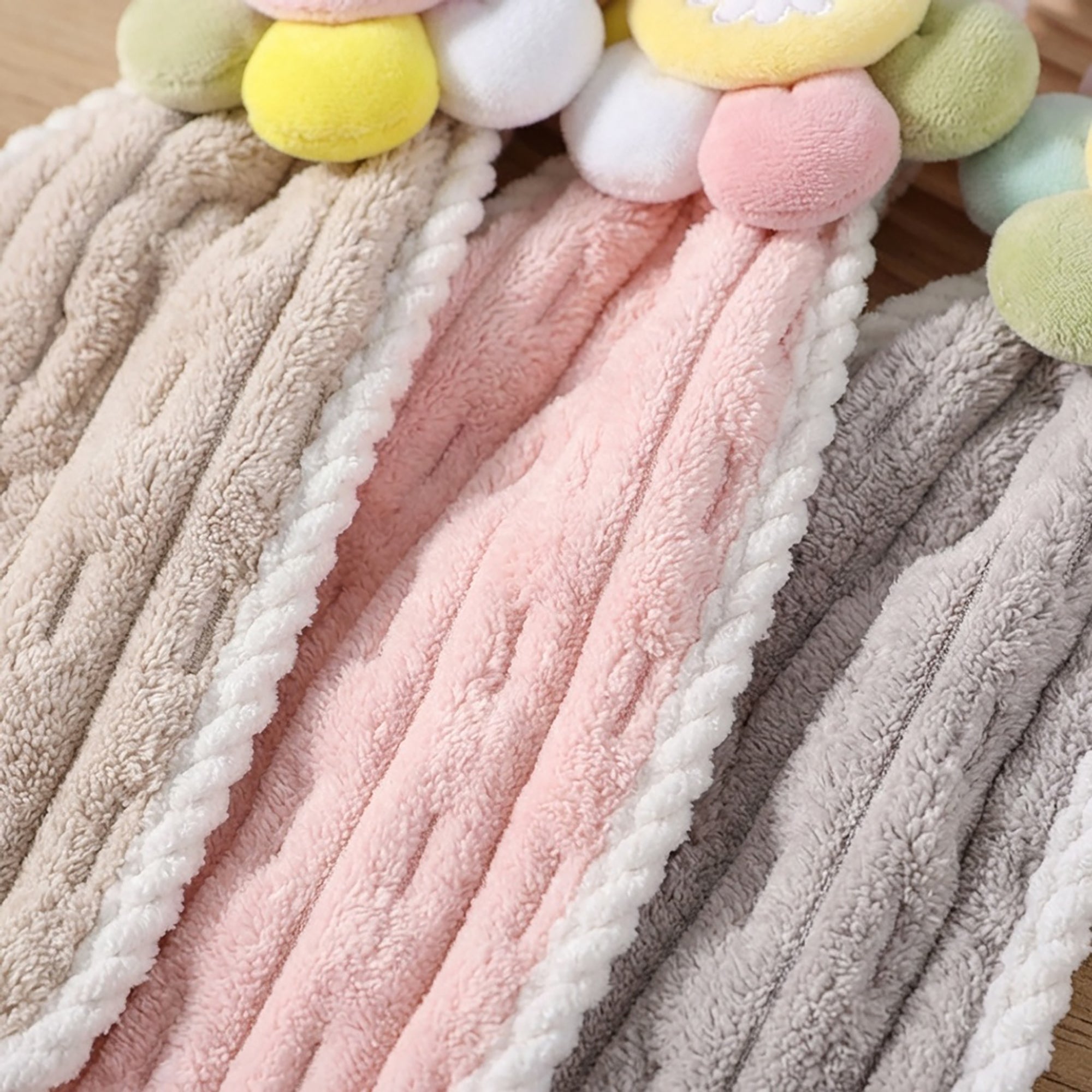 Anna-Kaci 3 Pack Coral Fleece Hanging Hand Towels Absorbent Kitchen Bathroom Quick Dry Cleaning Towels