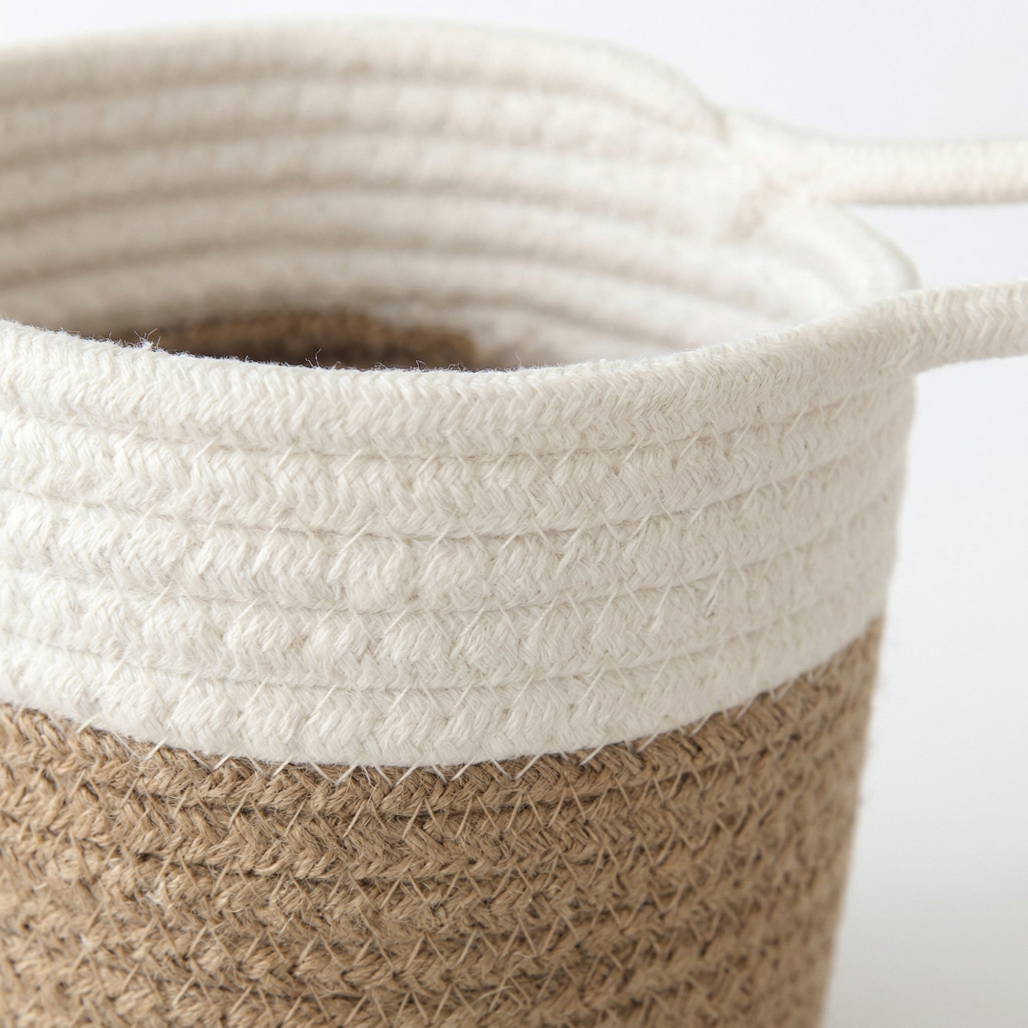 Anna-Kaci Small Hanging Storage Basket with Handle Woven Style Organizer for Bathroom Bedroom Entryway