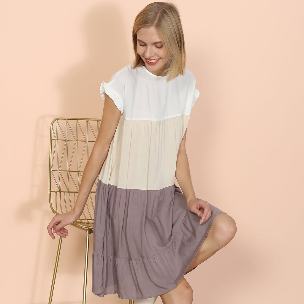 Vestido de colores con volantes