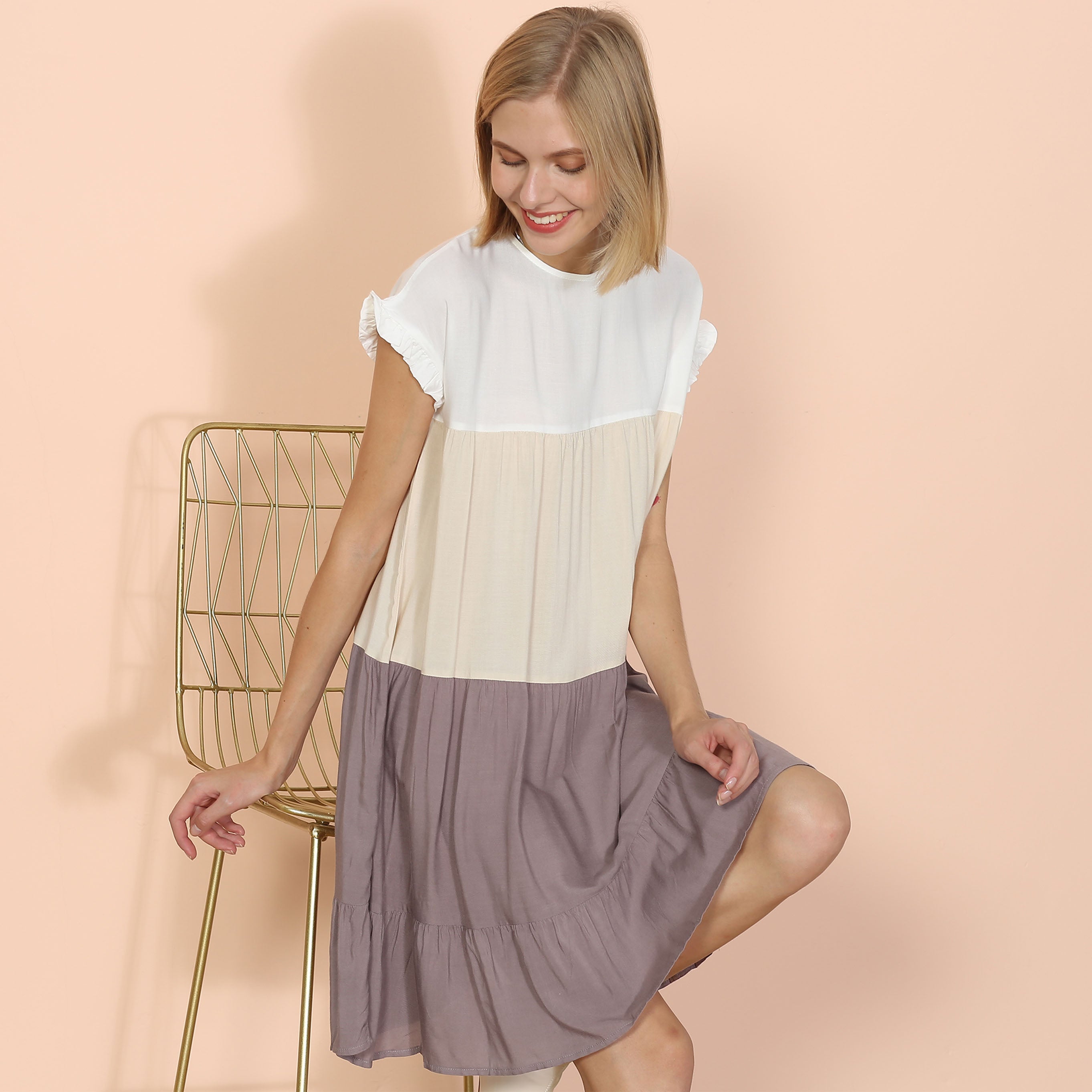 Vestido de colores con volantes