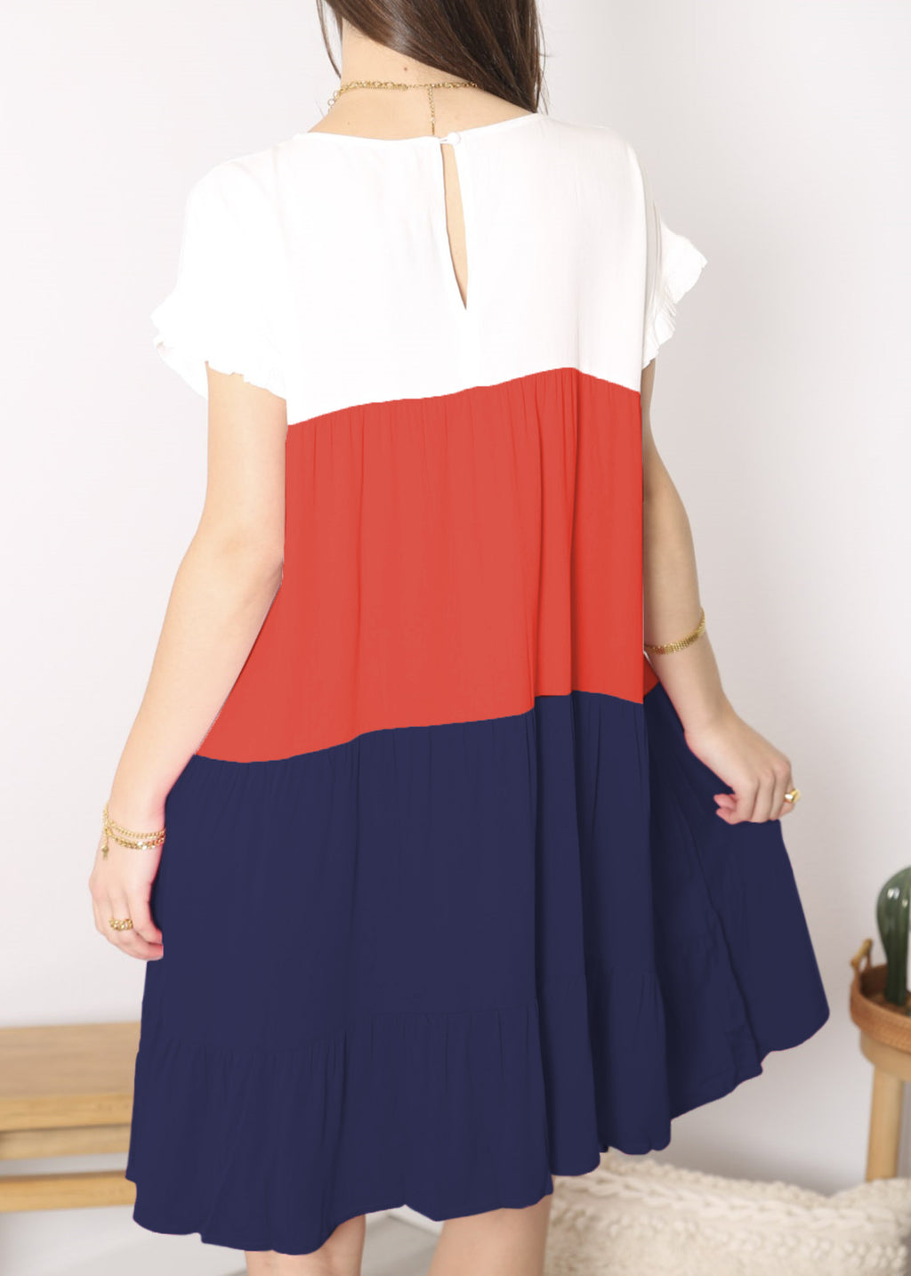 Vestido de colores con volantes