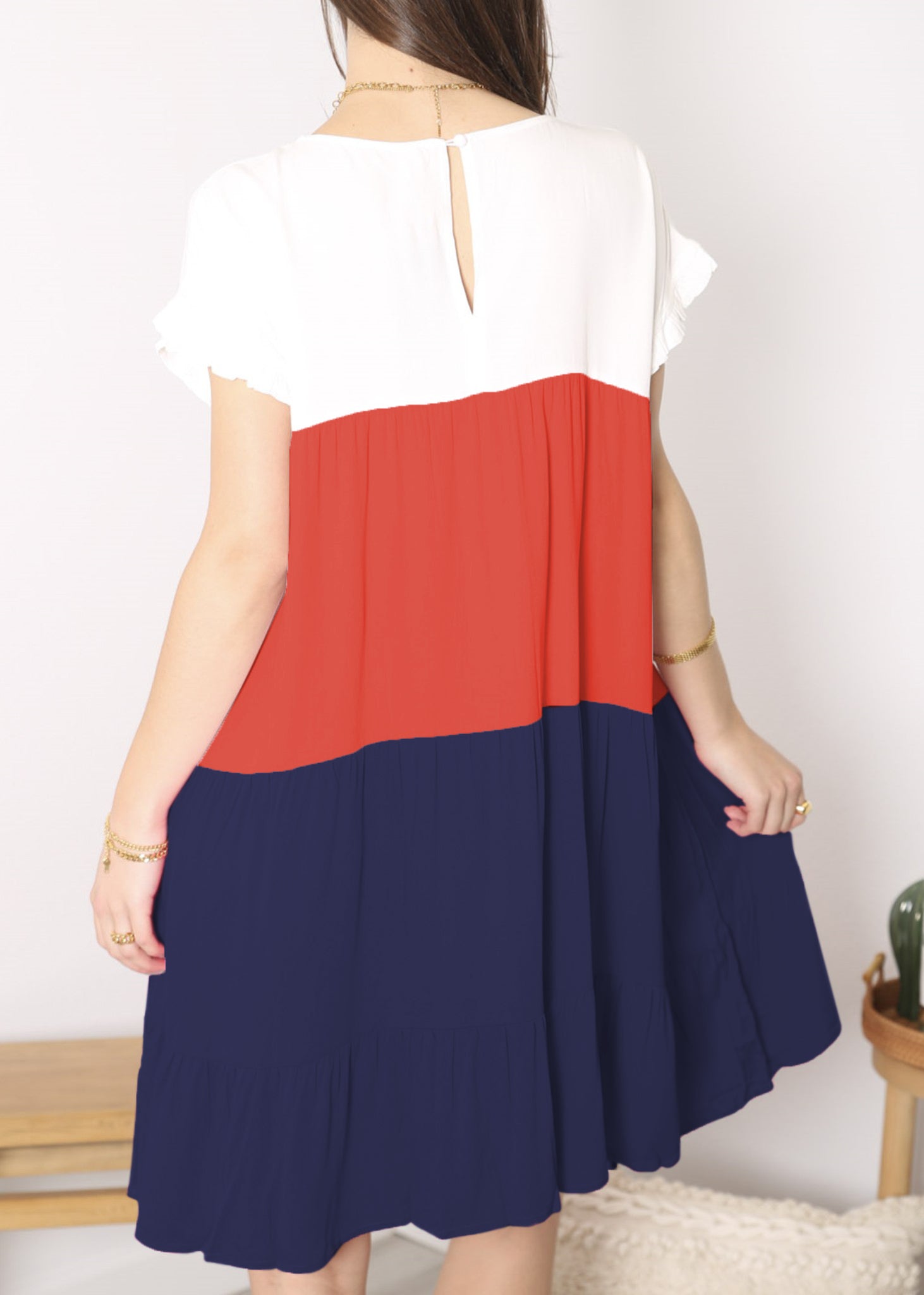 Vestido de colores con volantes