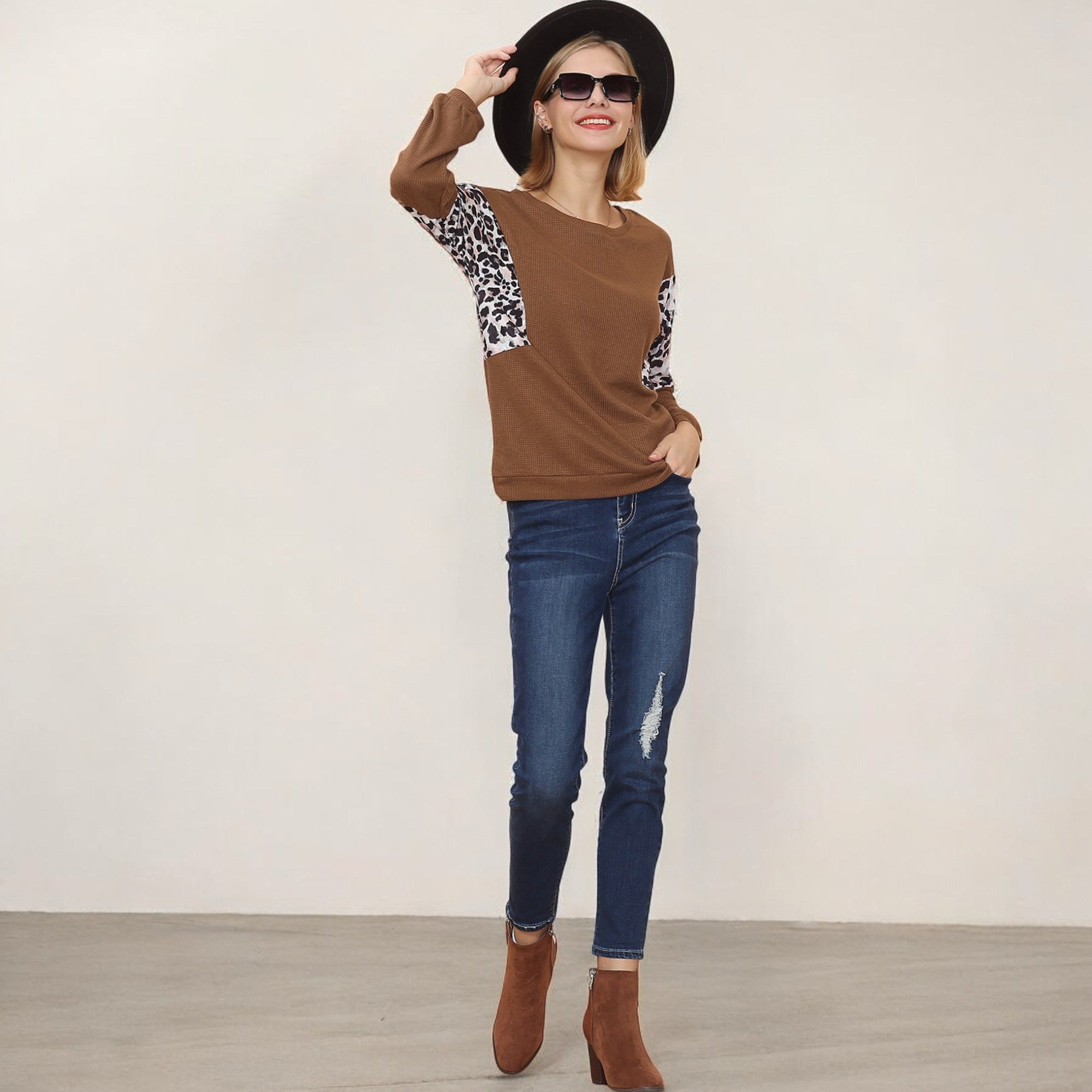 Anna-Kaci Women's Long Sleeve Sweatshirt with Leopard Print Sleeve Panels