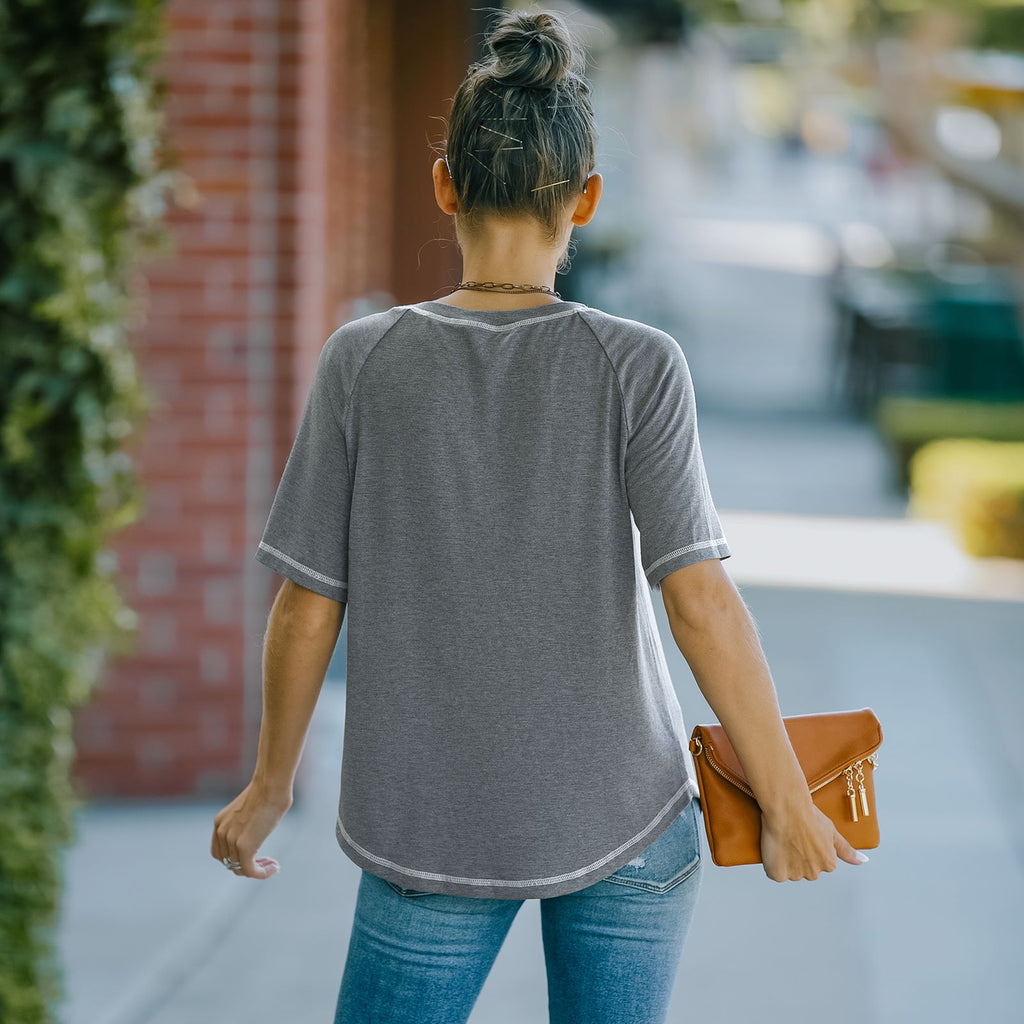Camiseta básica de verano con cuello redondo, manga corta y bolsillo en el pecho