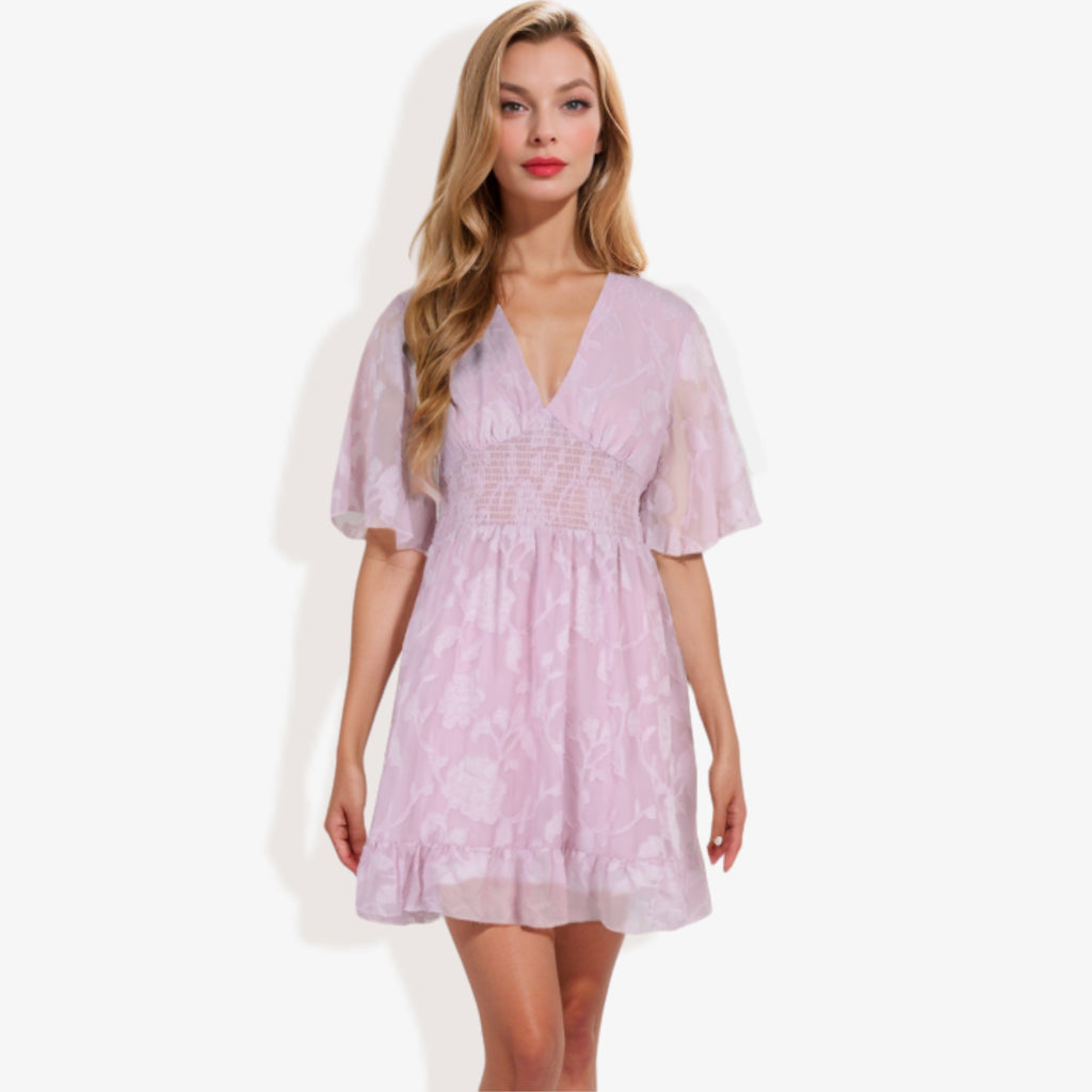 Vestido mini de encaje con escote en V y manga corta