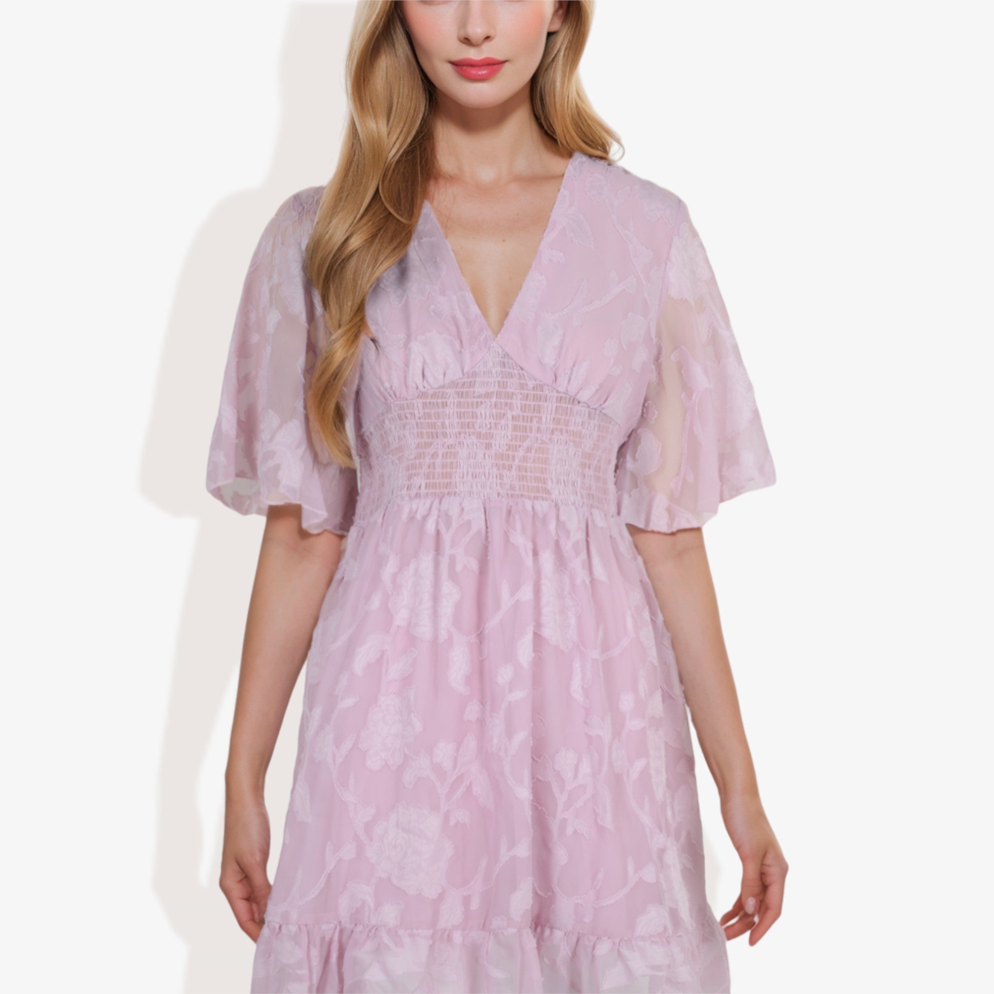 Vestido mini de encaje con escote en V y manga corta