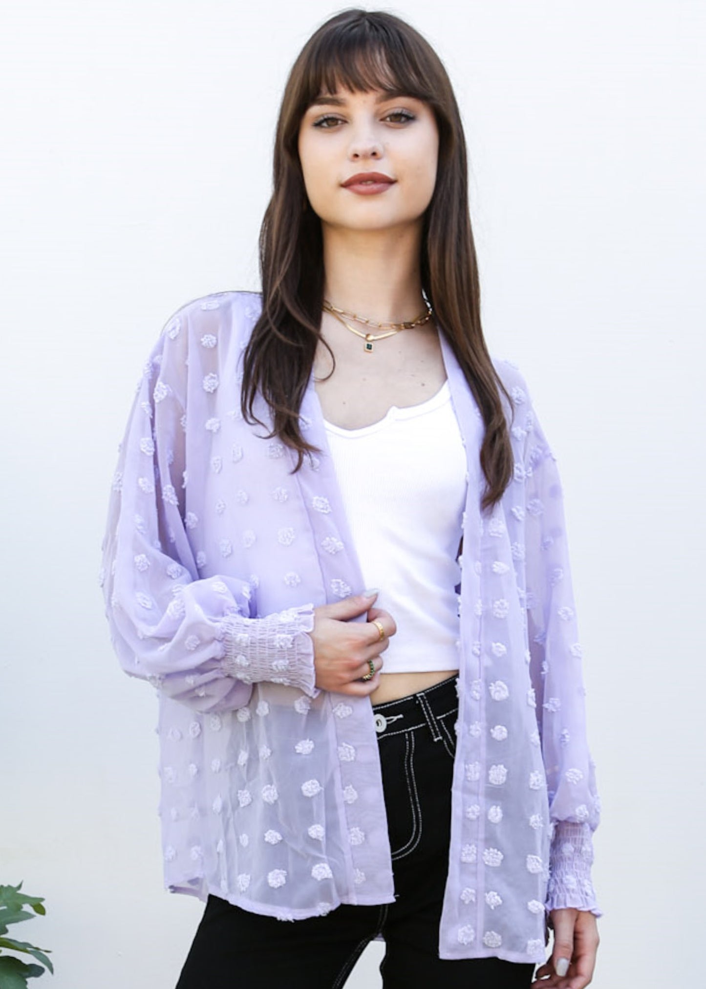 Cárdigan con mangas de obispo y puntos con clip