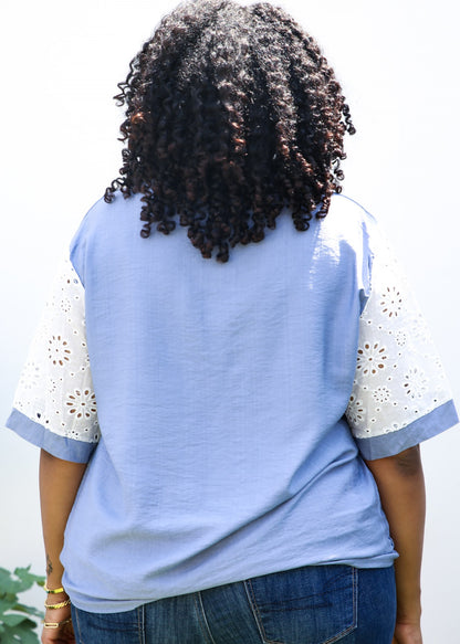 Blusa con estampado floral de crochet en blanco estilo bohemio y mangas de talla grande