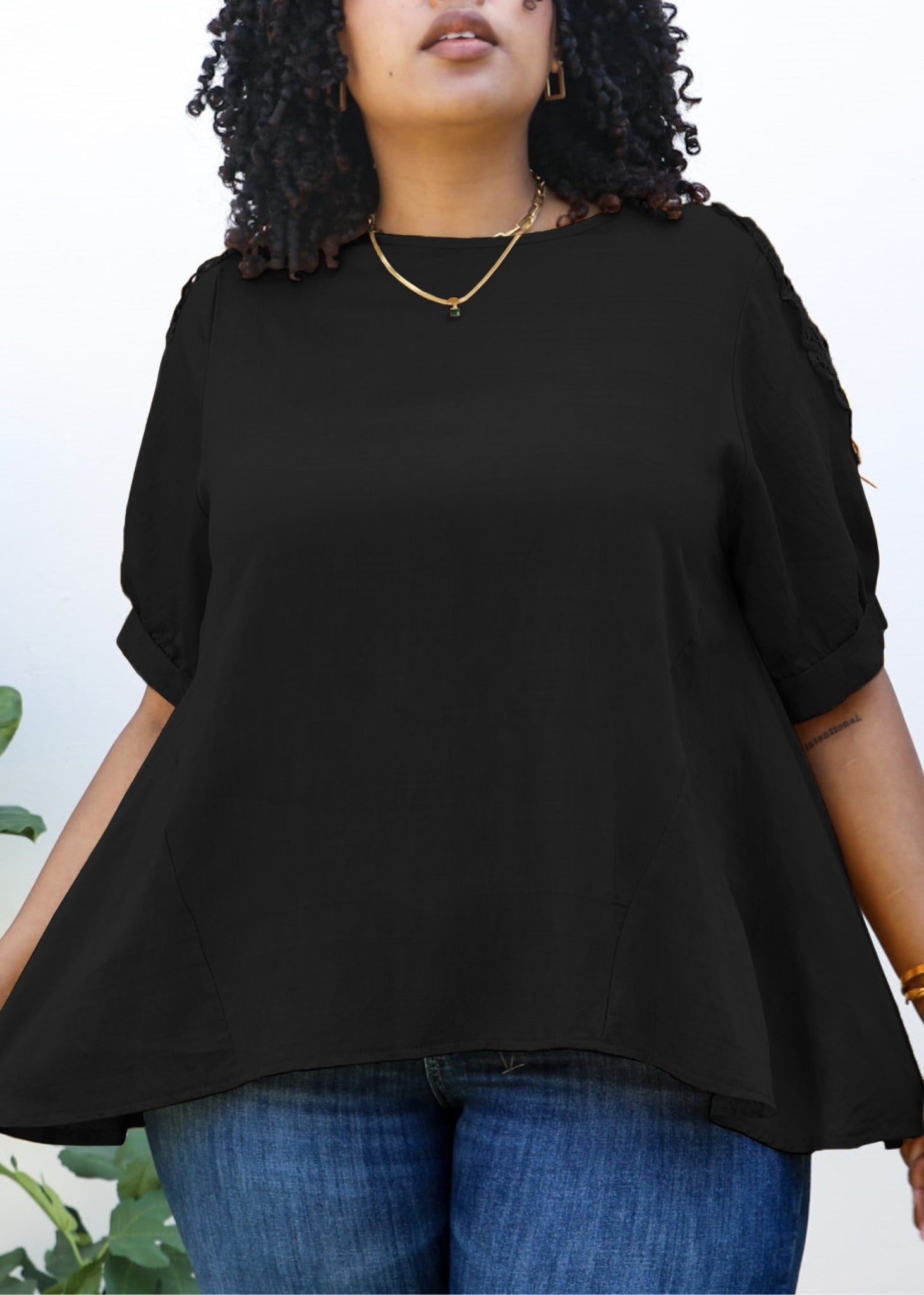 Blusa de manga corta con patrón de crochet abstracto de talla grande