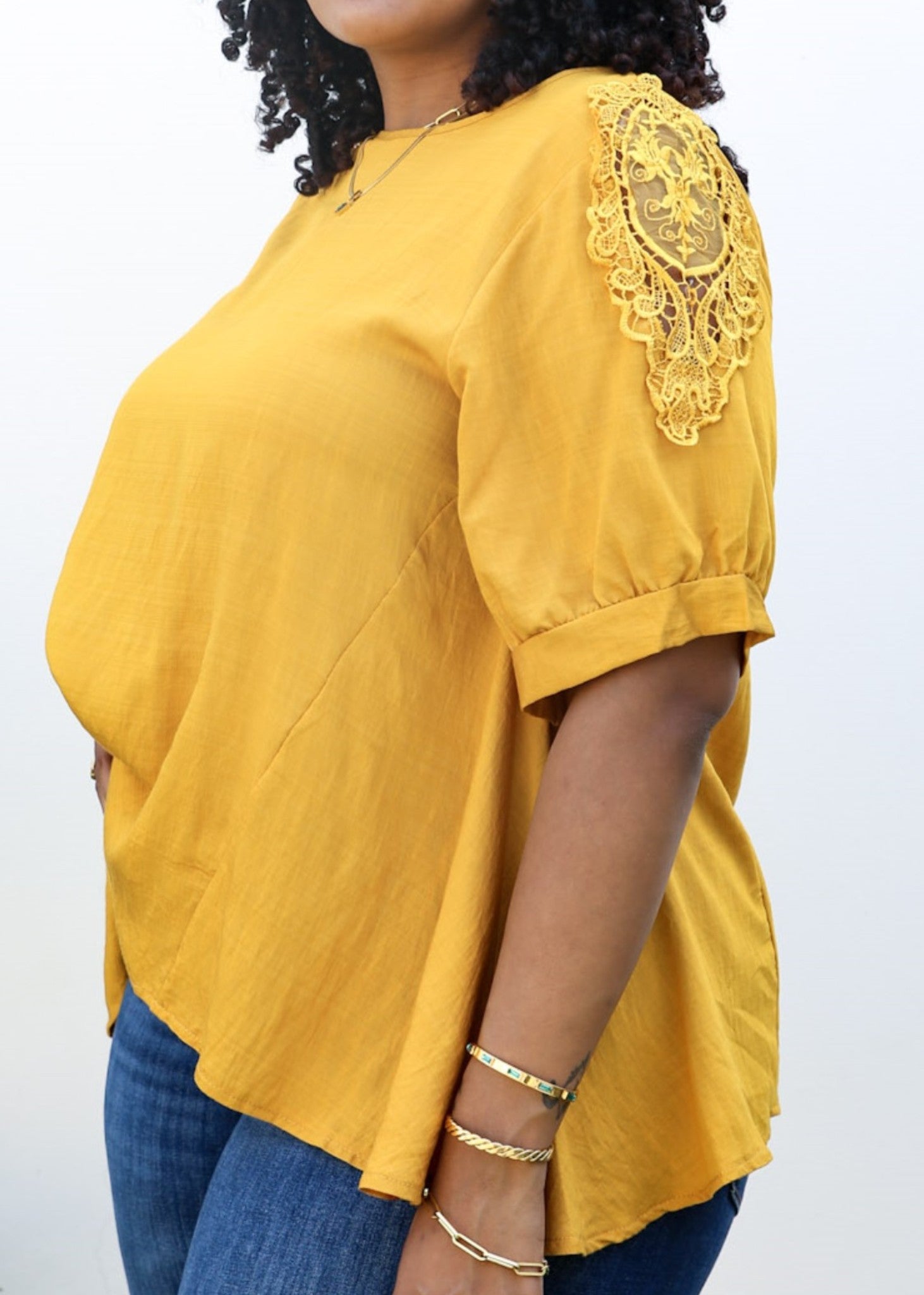 Blusa de manga corta con patrón de crochet abstracto de talla grande