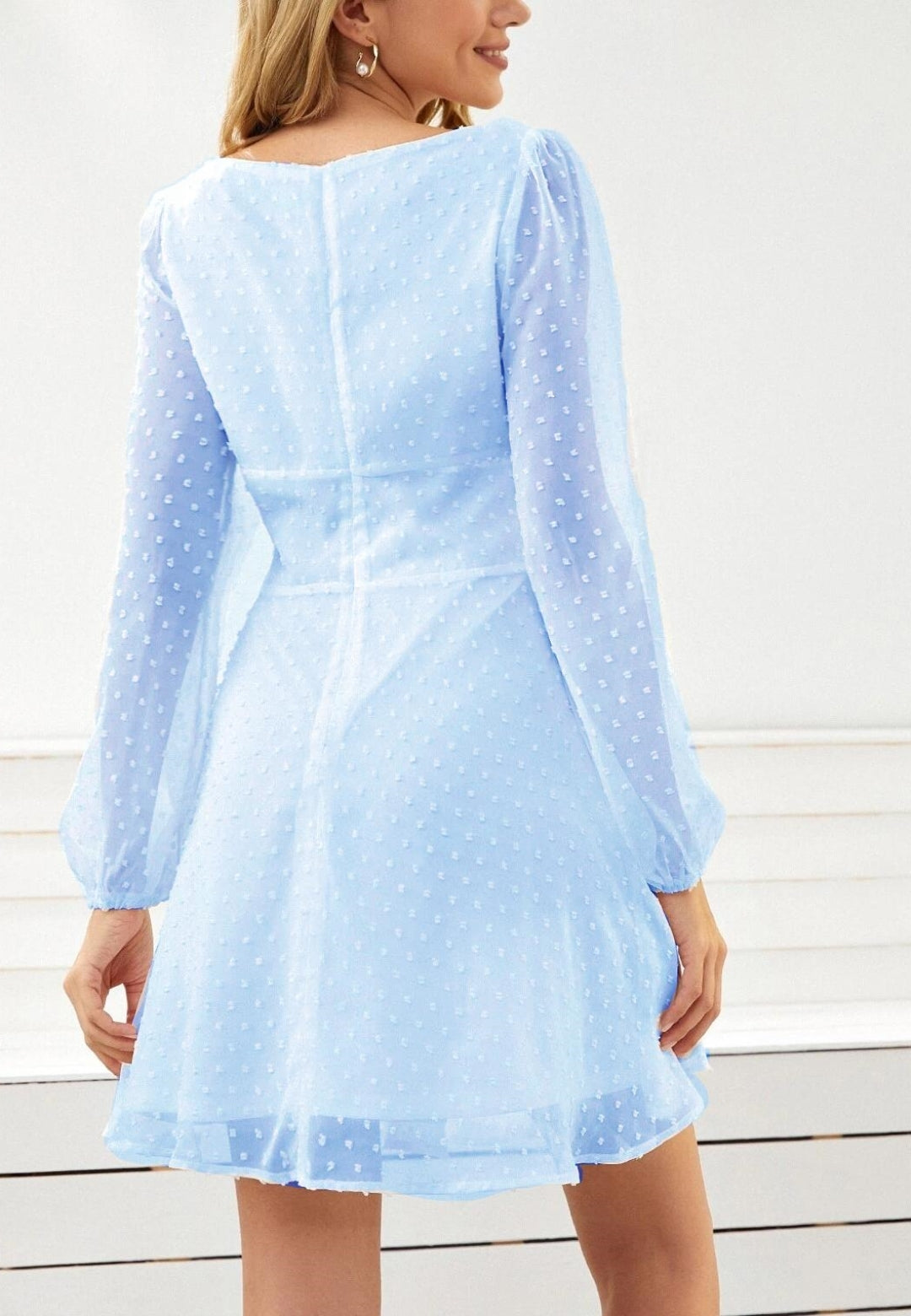 Vestido de escote cuadrado y busto fruncido