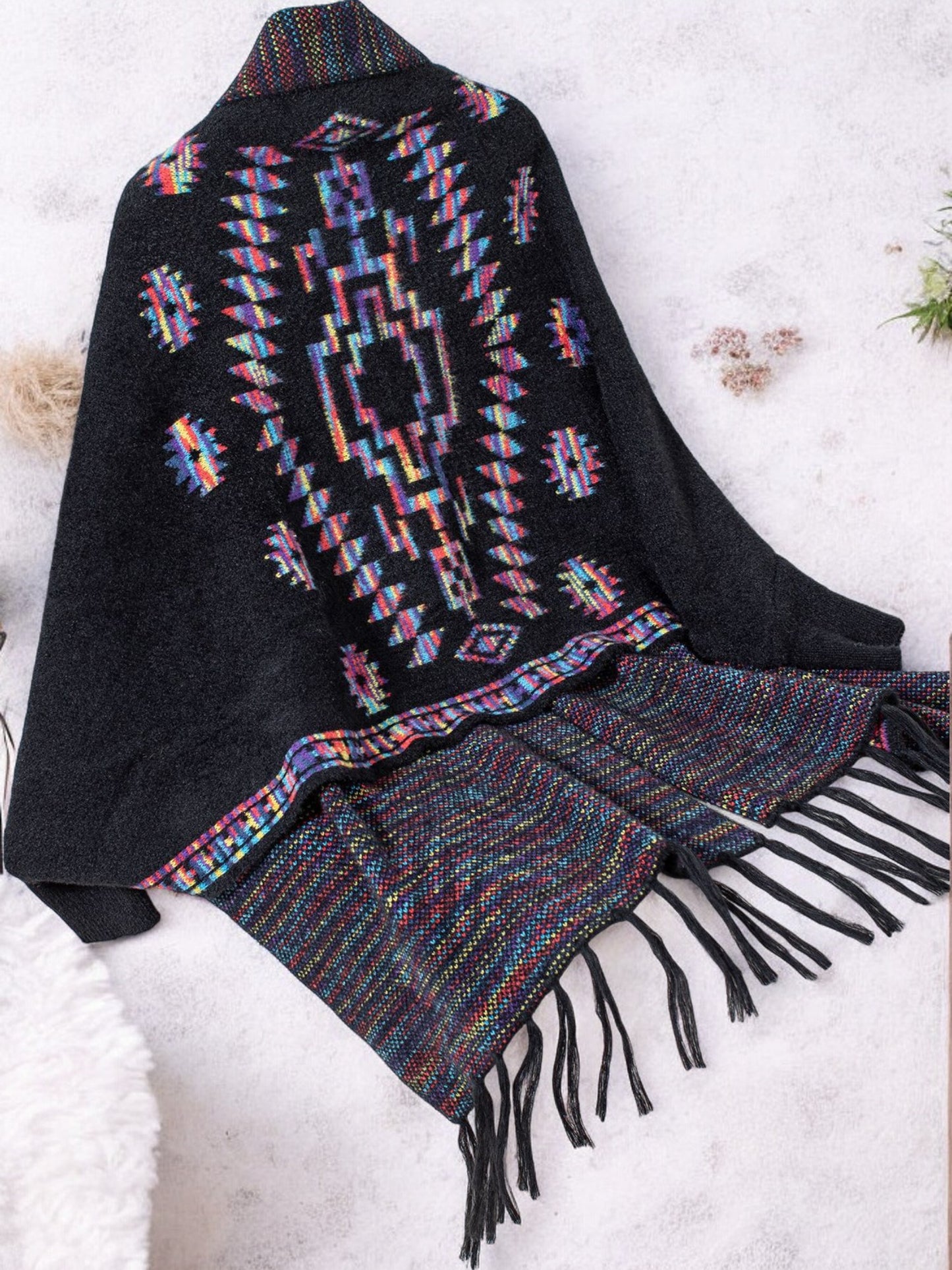 Anna-Kaci Women's Bohemian Tribal Patterned Shawl with Fringe Detail
