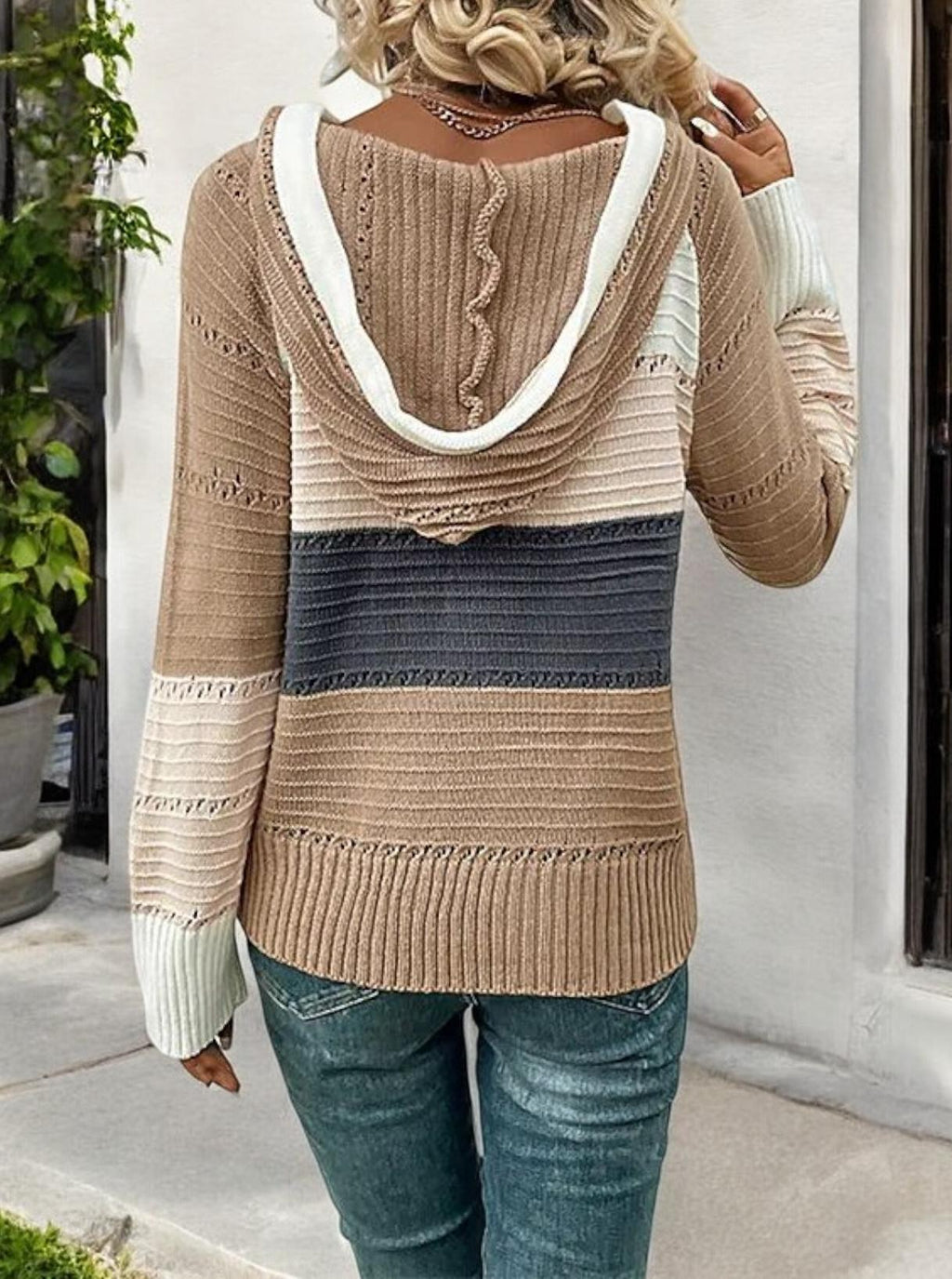 Color Block Knit Hoodie with Lace-Up Drawstring and Long Sleeves