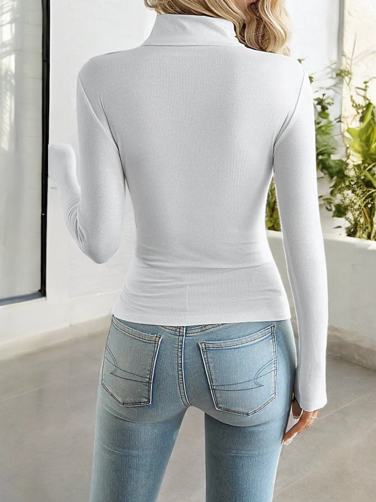 Long Sleeve Turtleneck Top with Fitted Silhouette and Thumbhole Cuffs