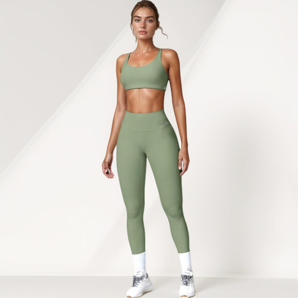 Anna-Kaci Active Women's Scoop Neck Sports Crop Top with Wide Shoulder Straps and Seamless Fit