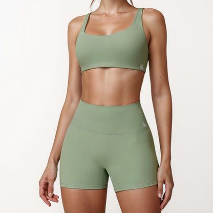 Anna-Kaci Active Women's Scoop Neck Sports Crop Top with Wide Shoulder Straps and Seamless Fit