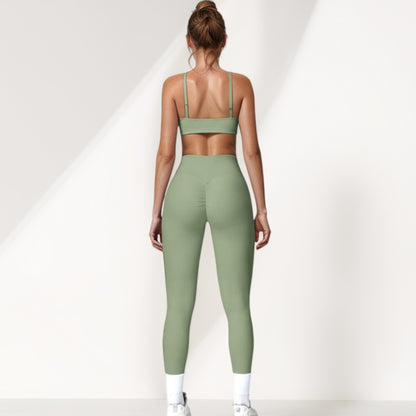 Anna-Kaci Active Women's Scoop Neck Sports Crop Top with Wide Shoulder Straps and Seamless Fit