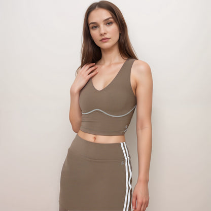 Anna-Kaci Active Women's Seamless V-Neck Crop Top with Contour Stitching and Contrast Piping Detail