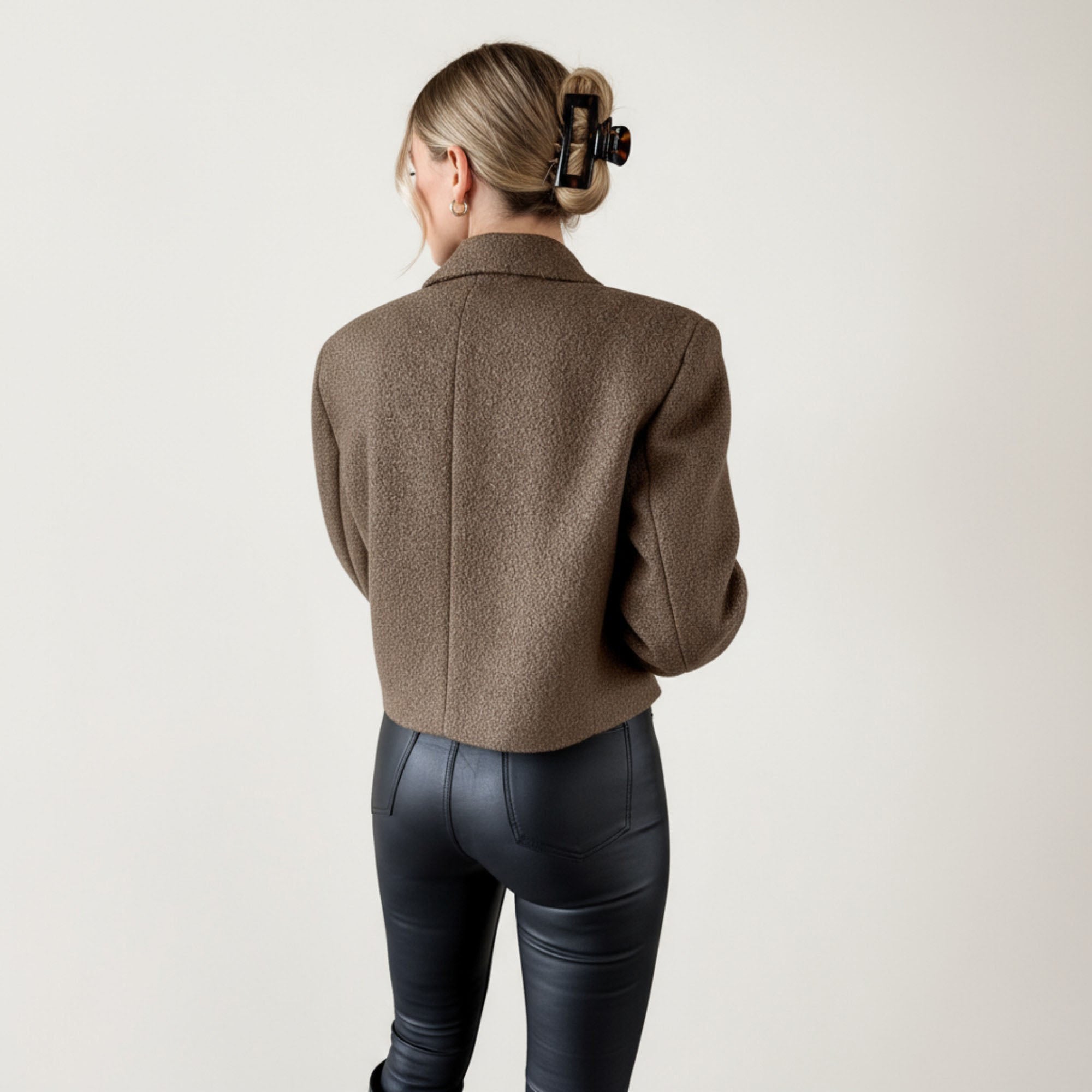 Anna-Kaci Women¡¯s Cropped Double-Breasted Jacket with Oversized Lapel Collar Structured Long Sleeves and Clean Tailored Silhouette