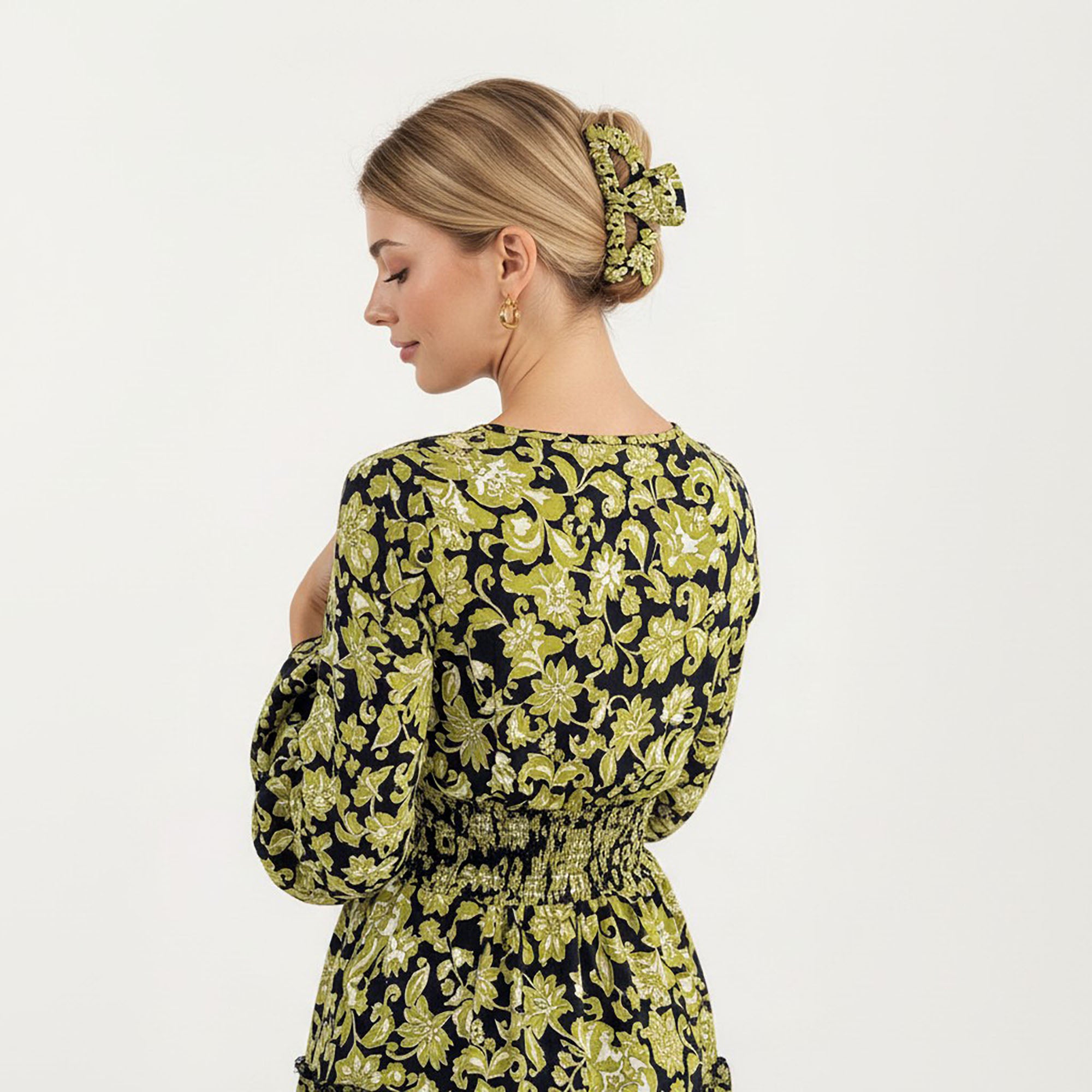 Anna-Kaci Women¡¯s Floral V-Neck Dress with Bell Sleeves and Tiered Skirt for a Flattering Fit and Elegant Style