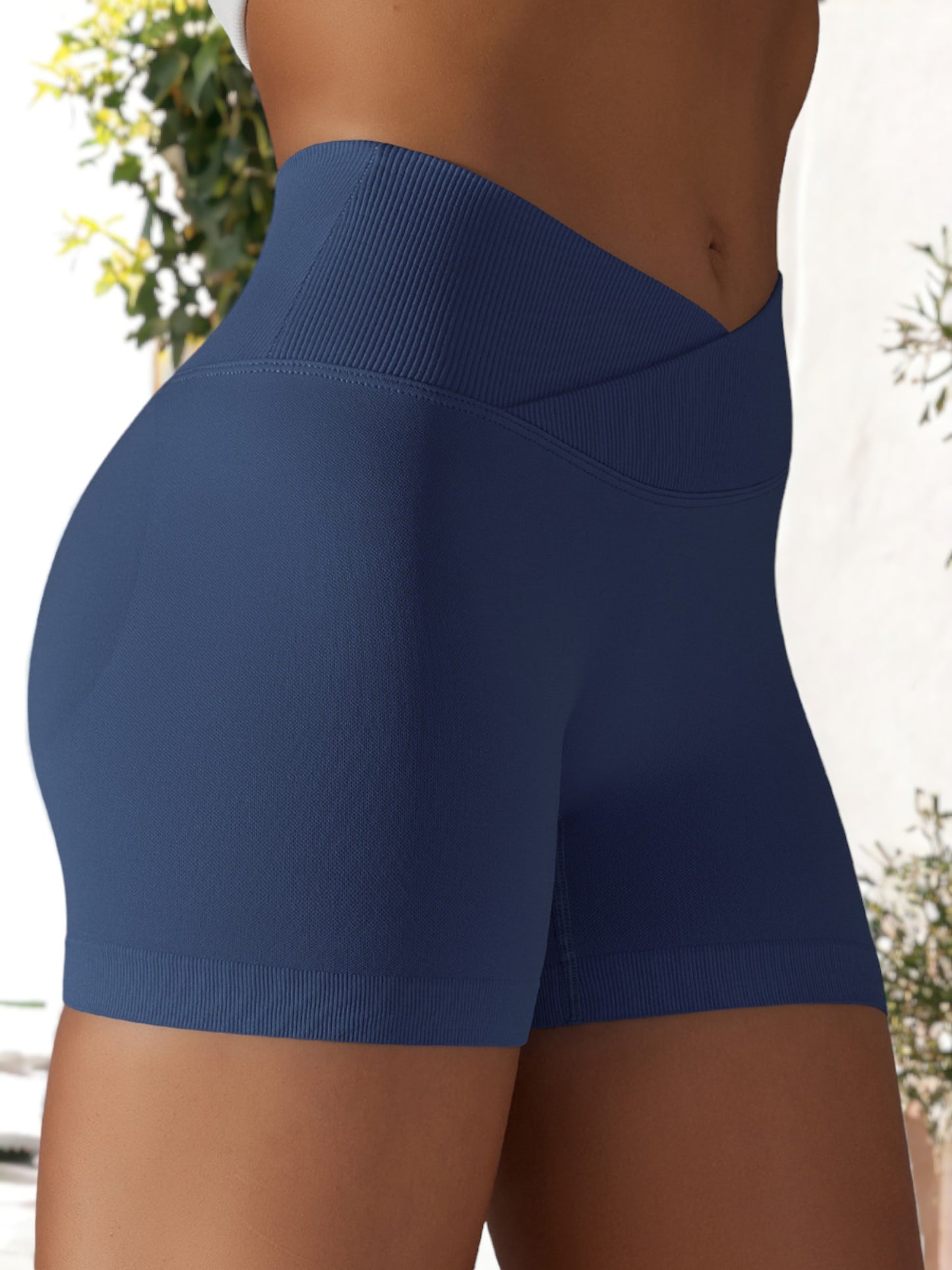 Pantalones cortos deportivos de yoga ajustados con cintura cruzada y sin costuras