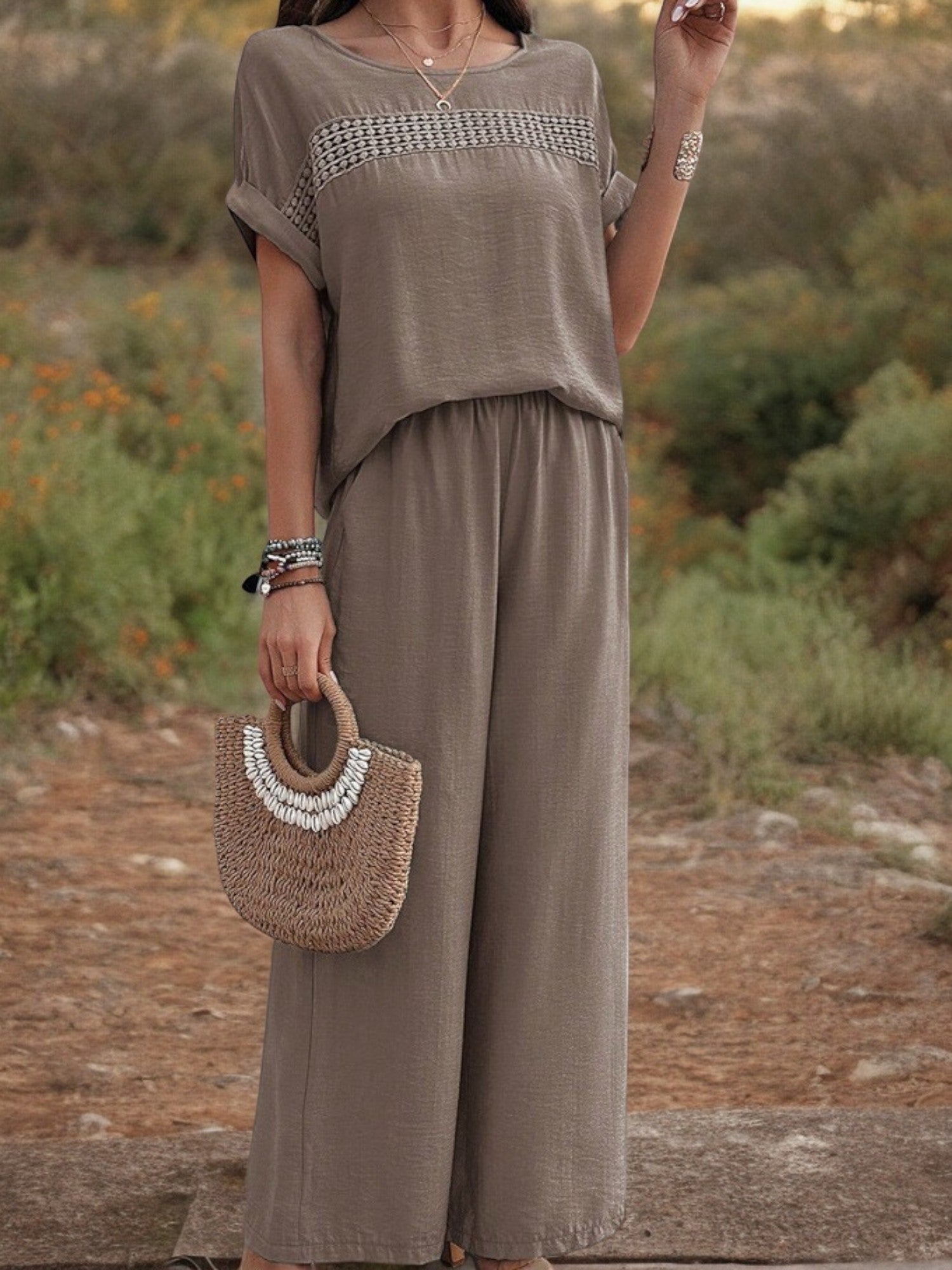 Conjunto de dos piezas para mujer Anna-Kaci con top con detalle bordado y pantalones de pierna ancha