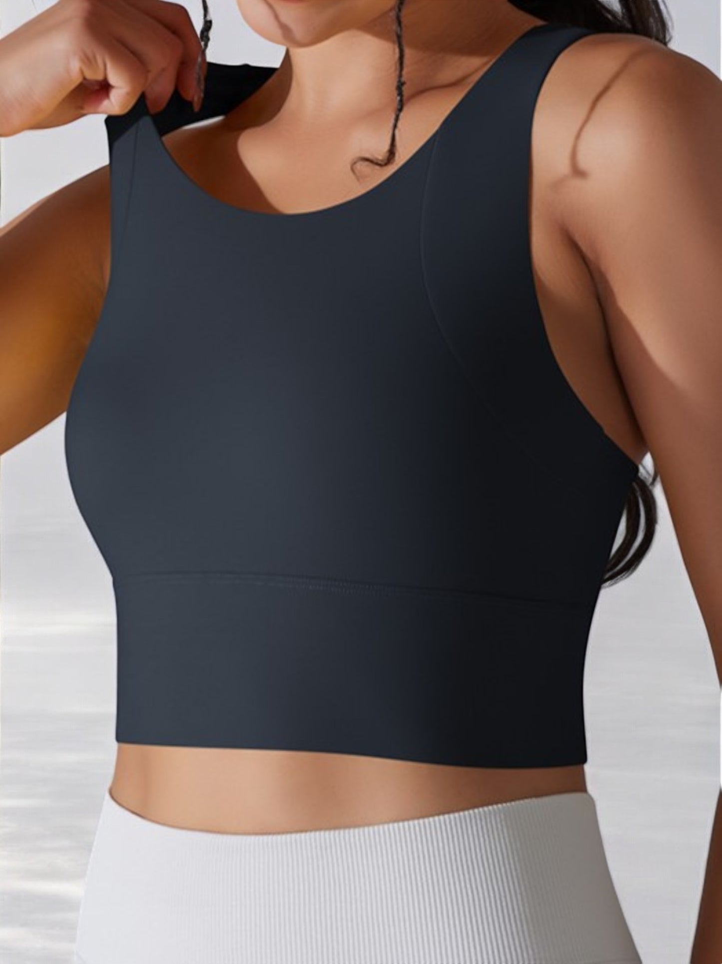 Sujetador deportivo de alto impacto para mujer Anna-Kaci con diseño de espalda cruzada y tejido transpirable