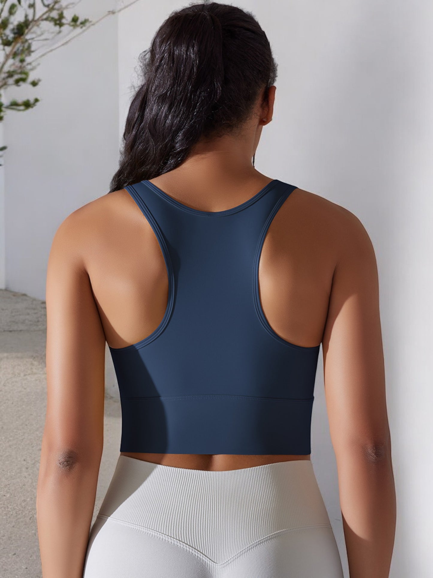 Sujetador deportivo de alto impacto para mujer Anna-Kaci con diseño de espalda cruzada y tejido transpirable