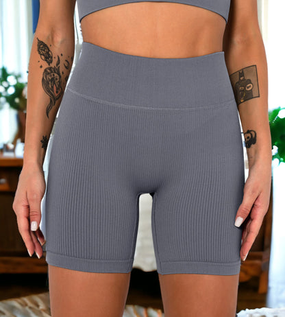 Pantalones cortos de yoga con costuras roscadas en la cadera