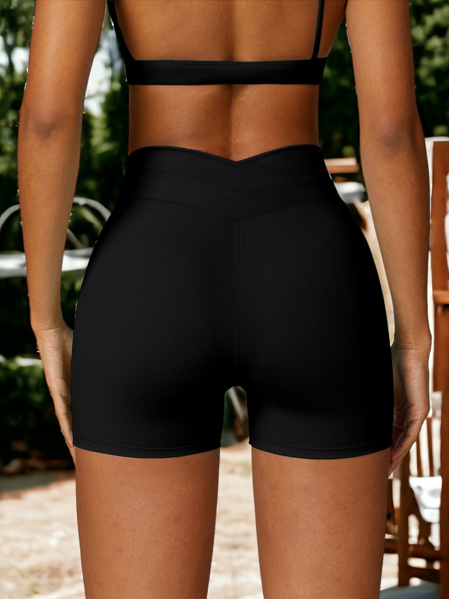 Pantalones cortos de fitness ajustados y de cintura alta que realzan los glúteos