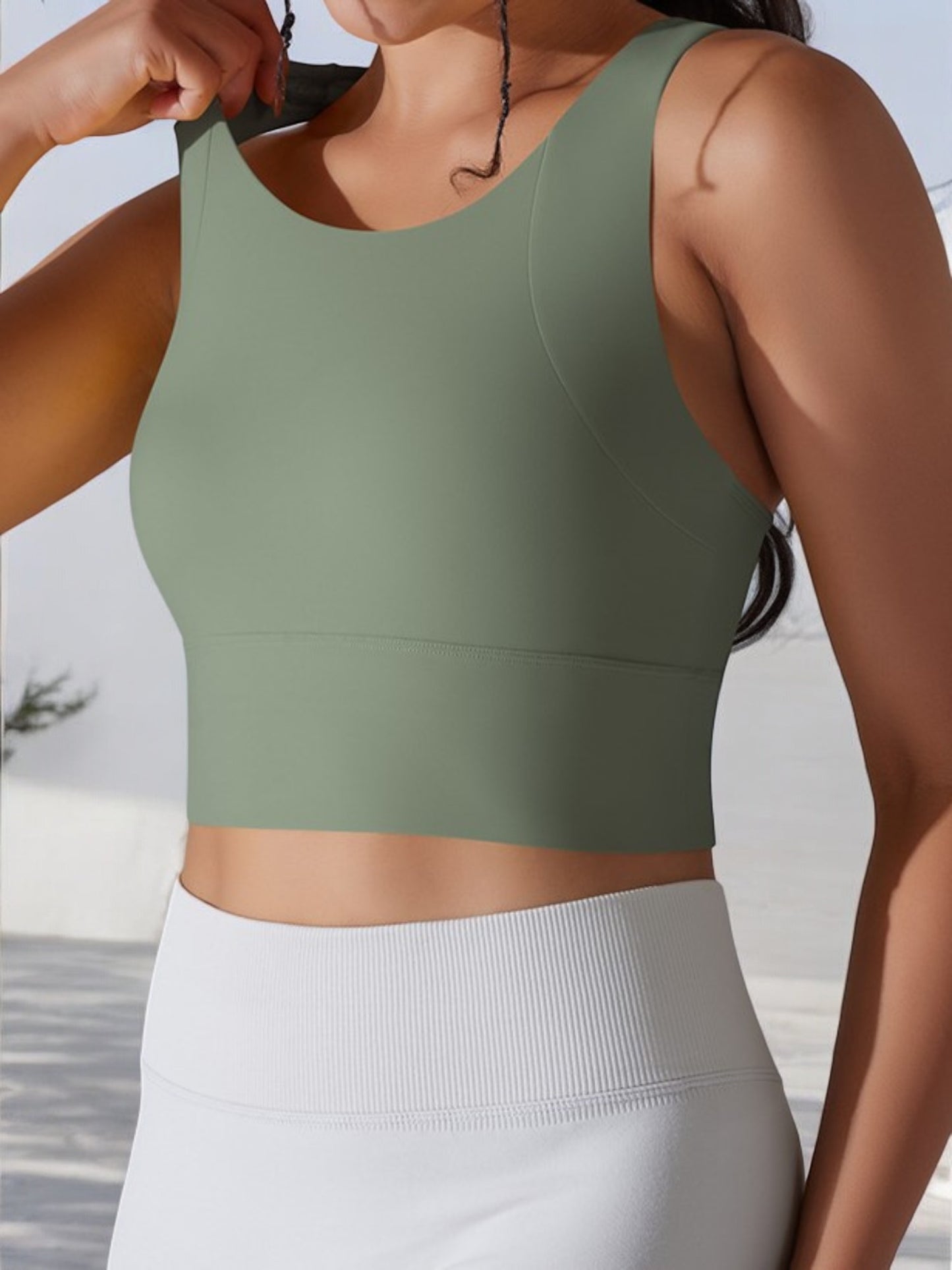 Sujetador deportivo de alto impacto para mujer Anna-Kaci con diseño de espalda cruzada y tejido transpirable