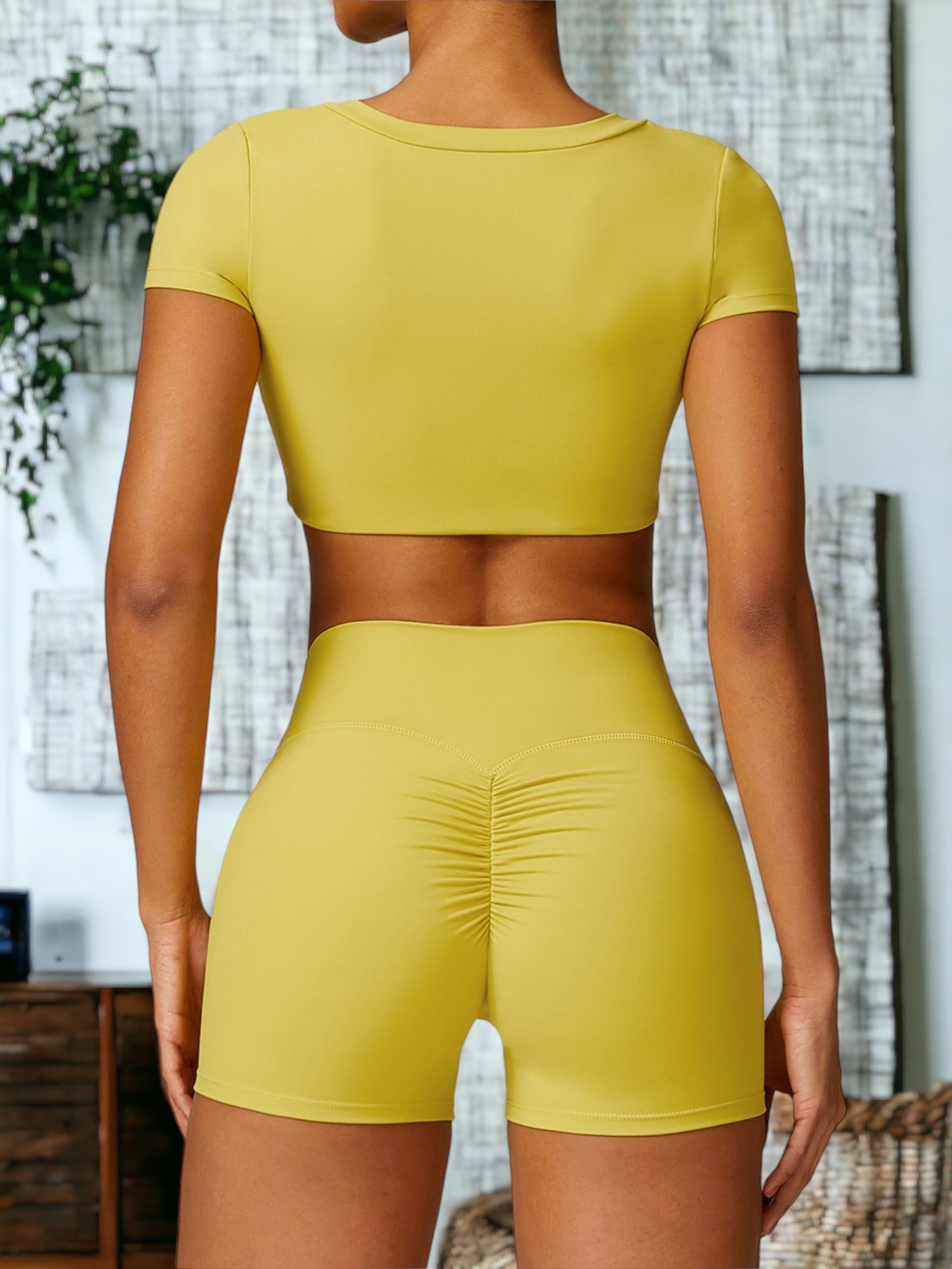 Ropa de yoga ajustada de manga corta