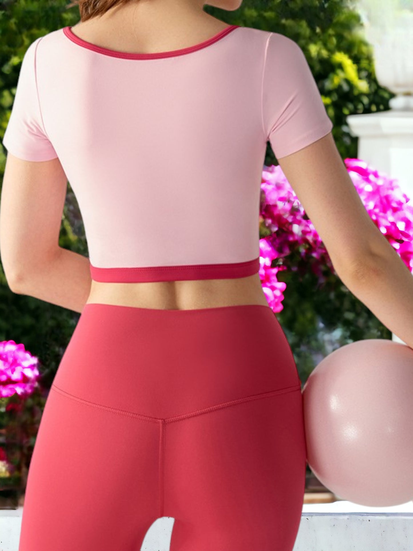 Top de yoga de dos piezas con mangas cortas y protección para el pecho